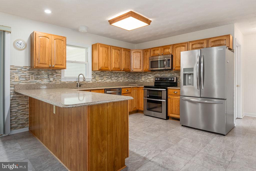 KENDALLWOOD ESTATES - Residential