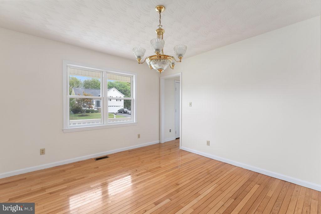 KENDALLWOOD ESTATES - Residential