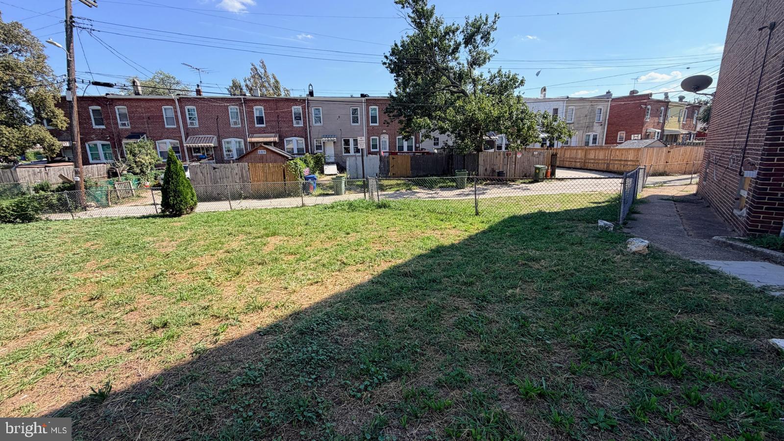 713 E PONTIAC AVENUE