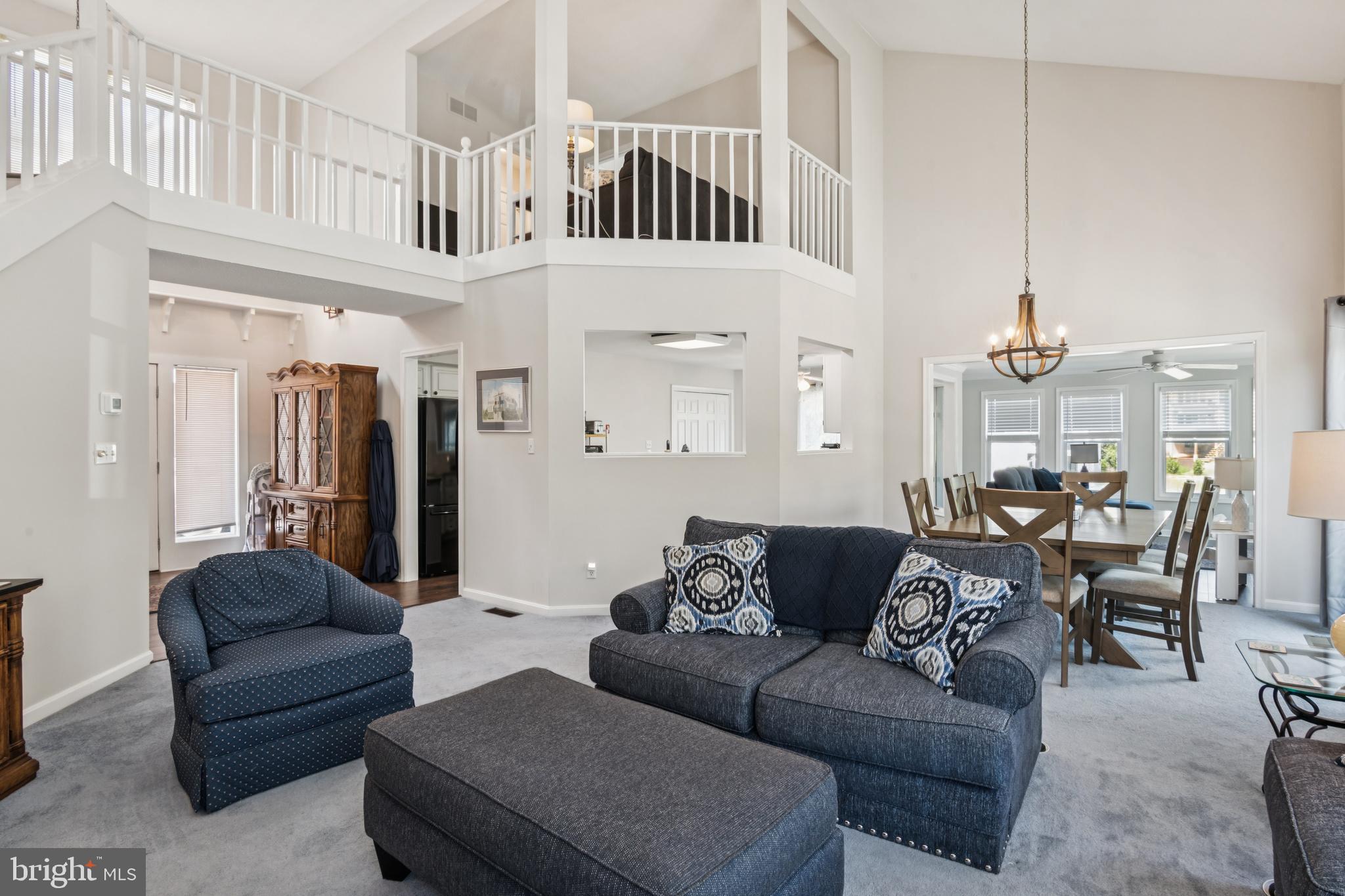 101 W CAPE SHORES DRIVE