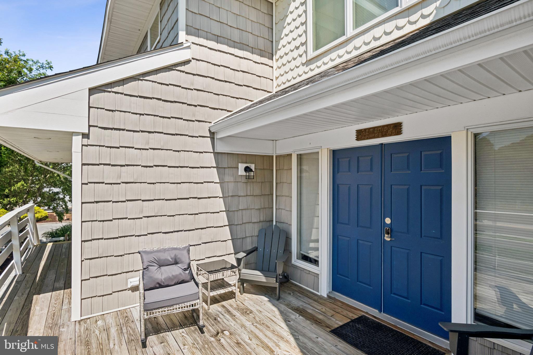 101 W CAPE SHORES DRIVE