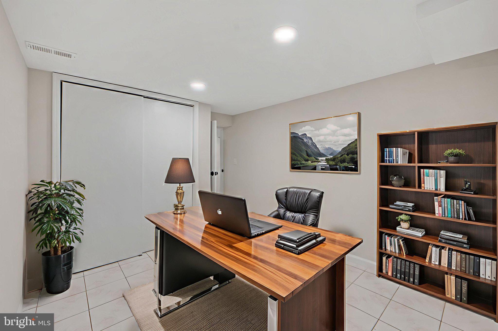 NORTHMONT - Residential