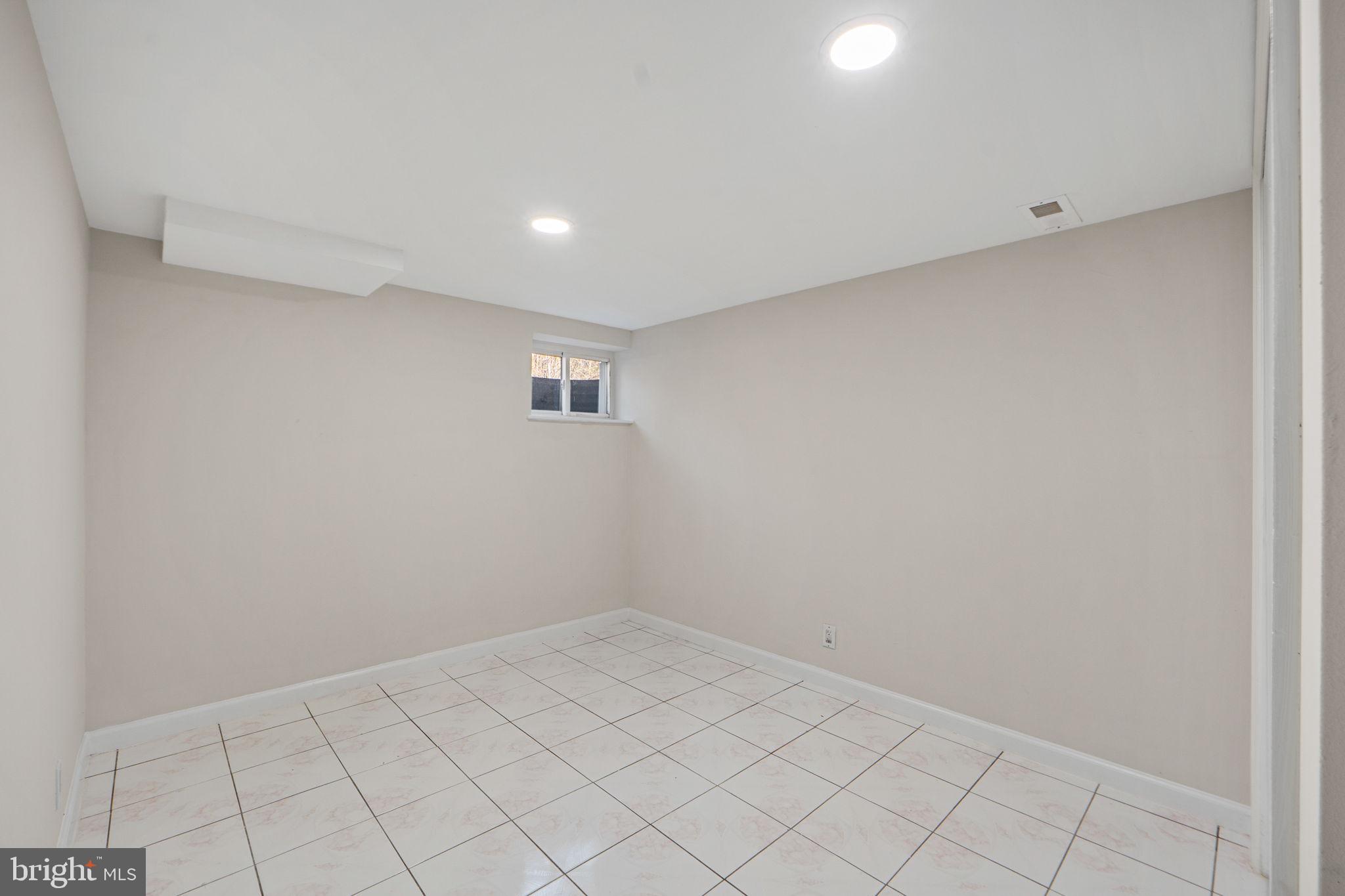 NORTHMONT - Residential