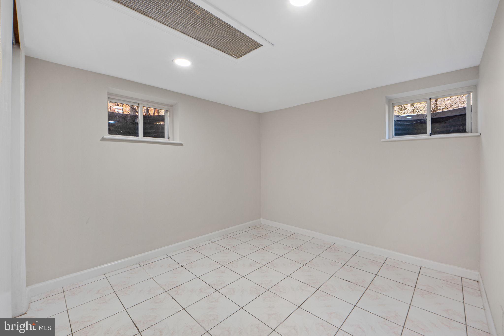 NORTHMONT - Residential