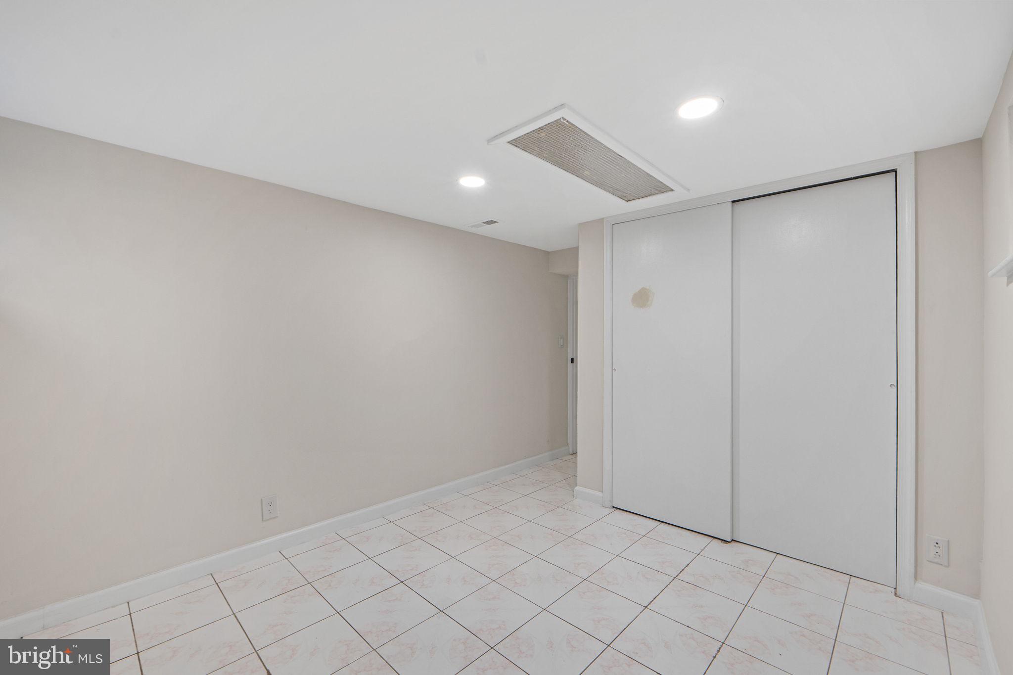 NORTHMONT - Residential