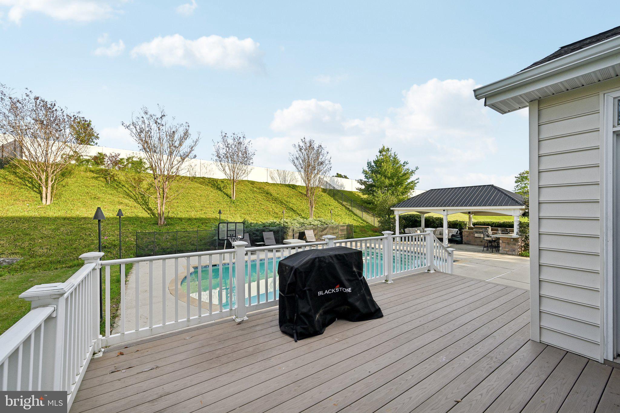 BOLTON HILL - Residential