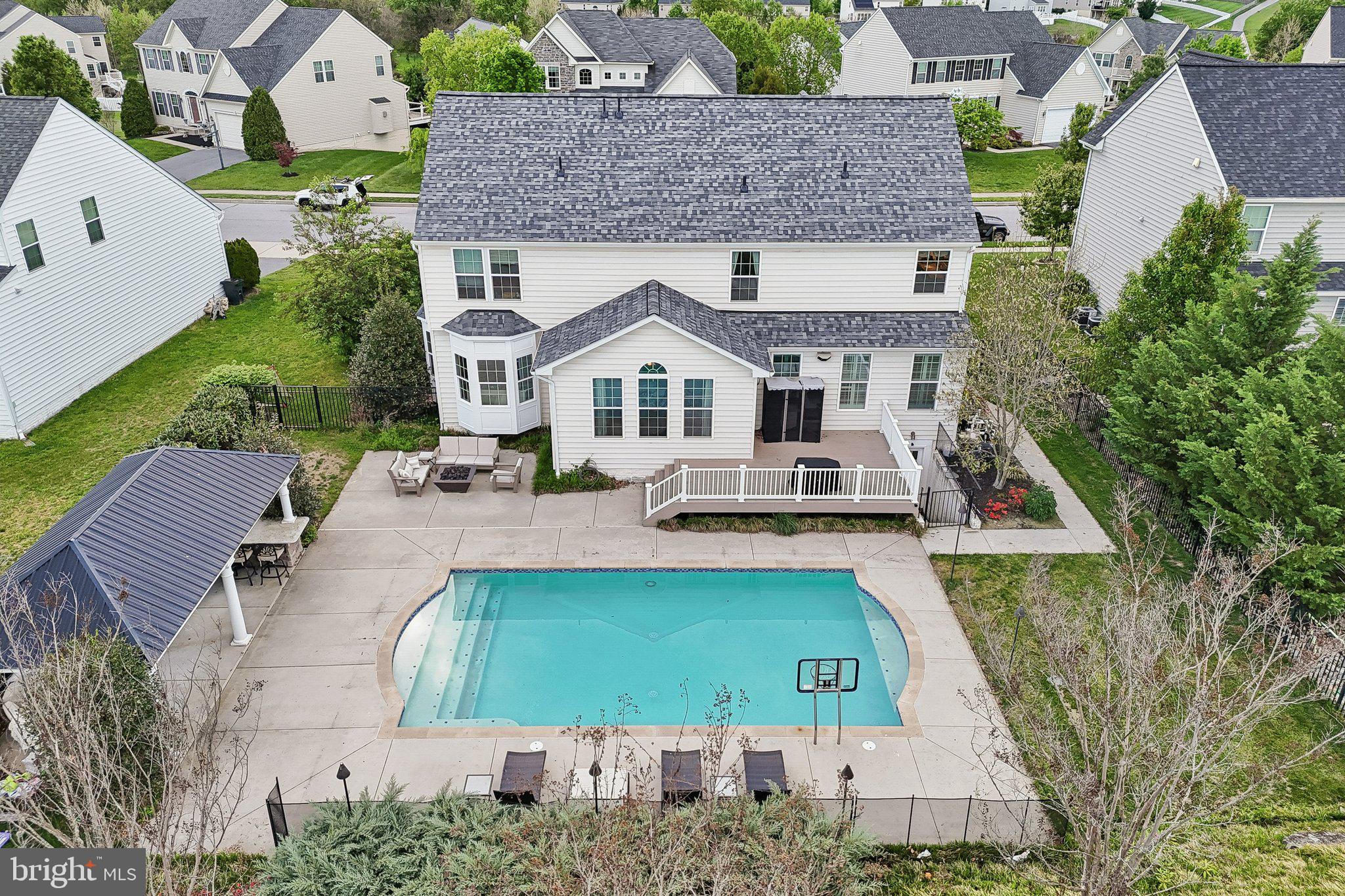 BOLTON HILL - Residential