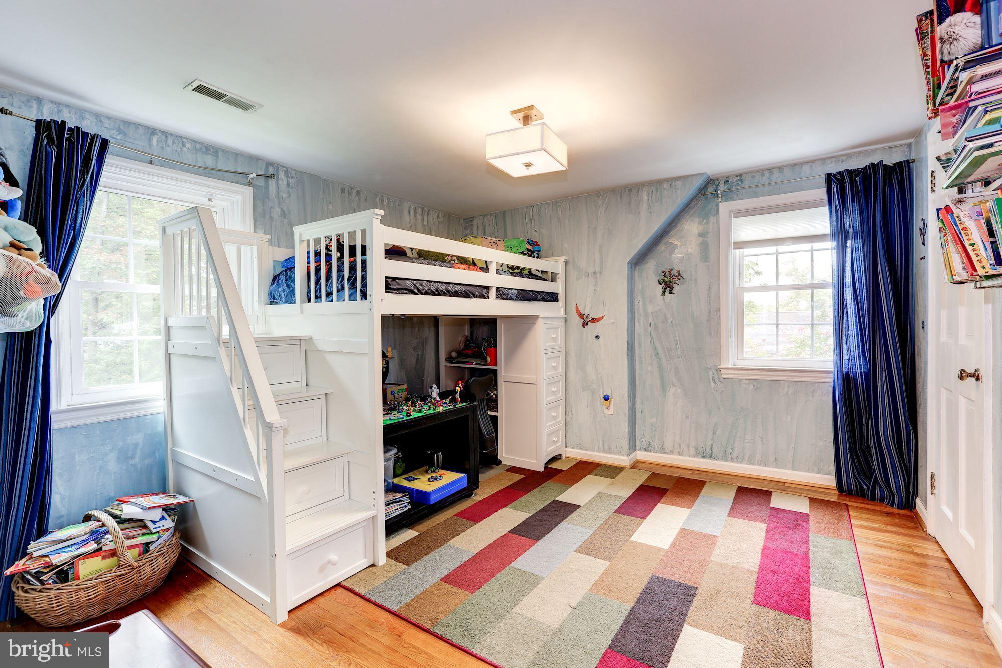 FOUNTAIN HEAD - Residential