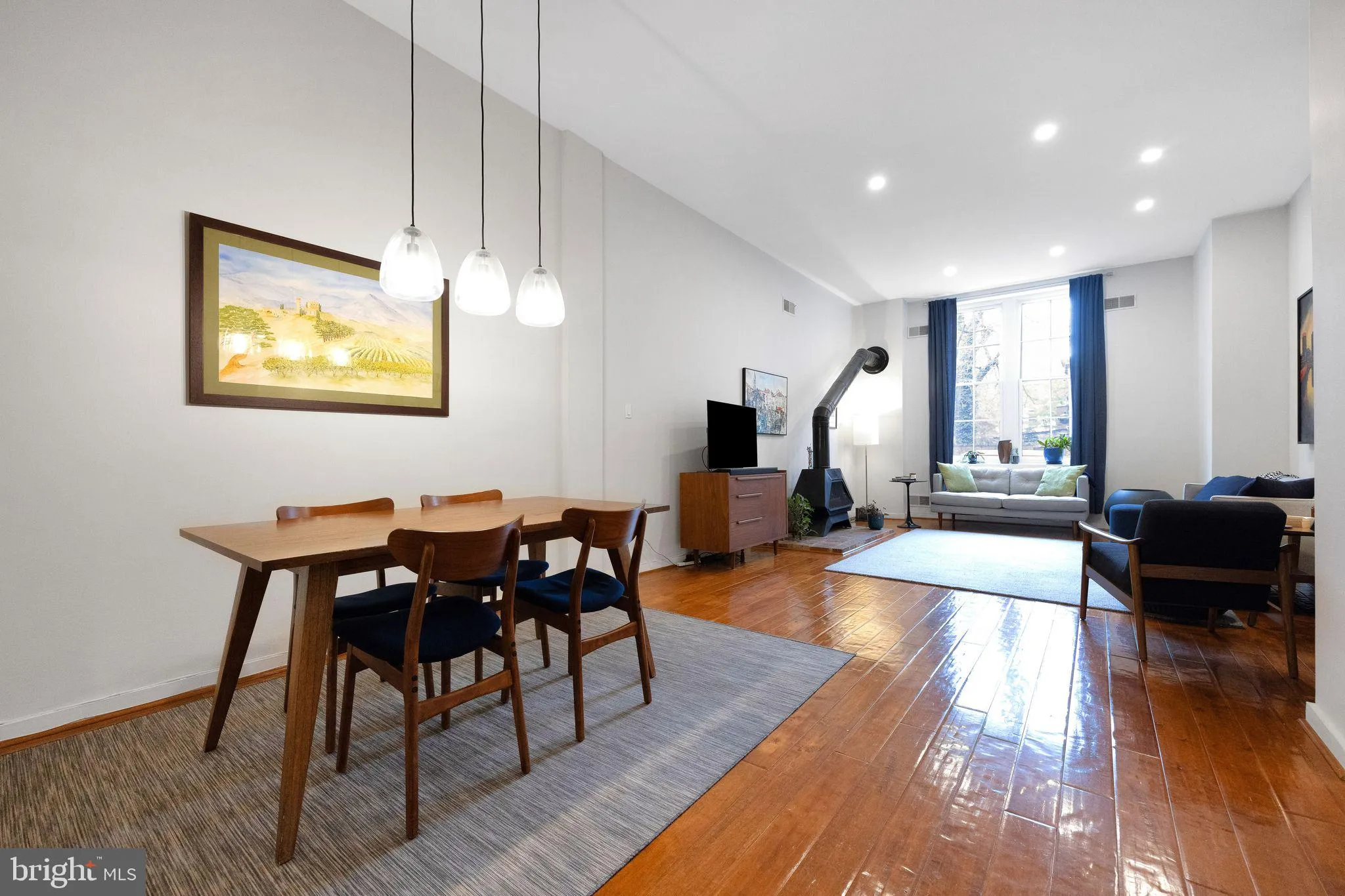 Philadelphia, Pennsylvania 19107, United States, 1 Bedroom Bedrooms, ,1 BathroomBathrooms,Residential,Active,121065