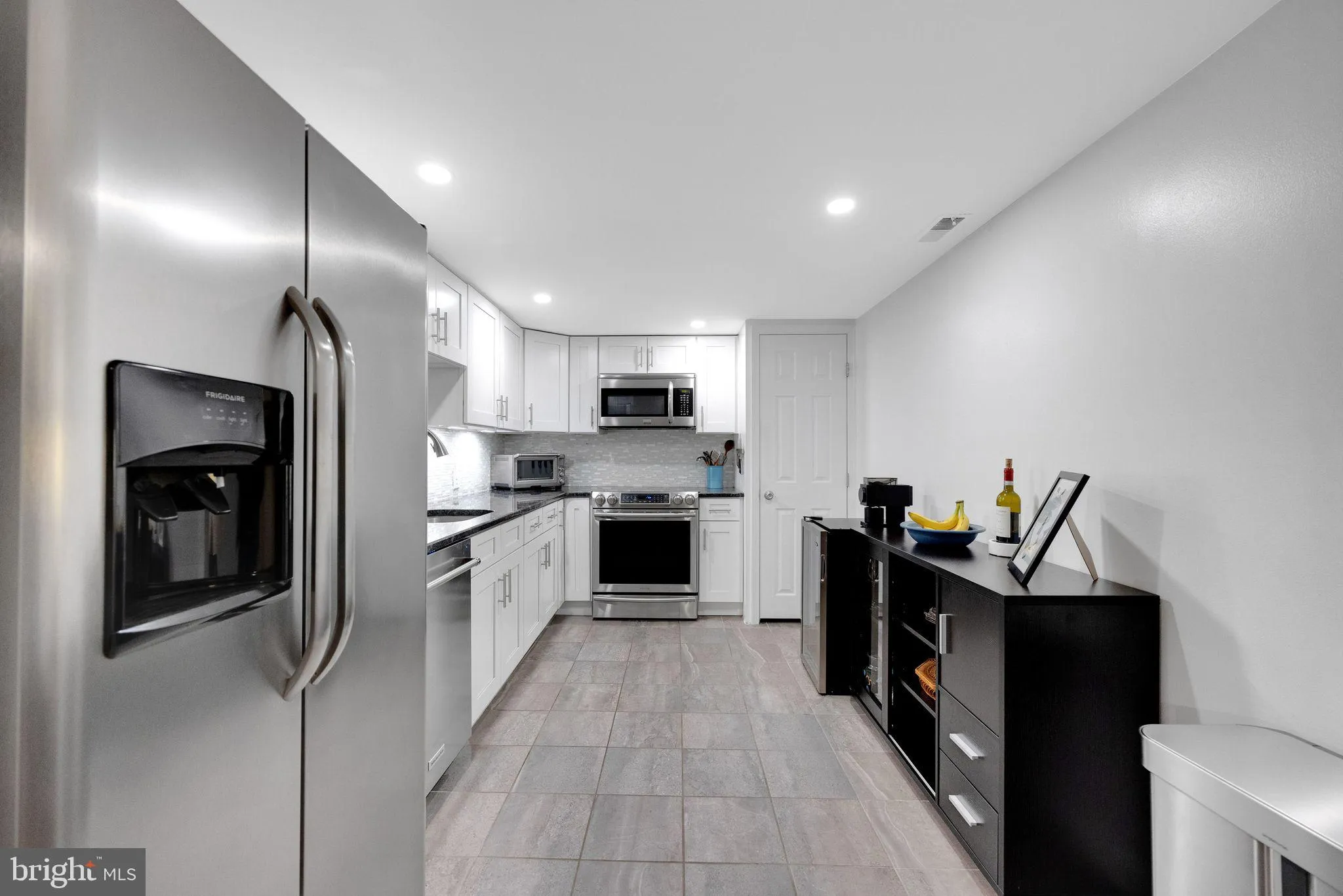 Philadelphia, Pennsylvania 19107, United States, 1 Bedroom Bedrooms, ,1 BathroomBathrooms,Residential,Active,121065