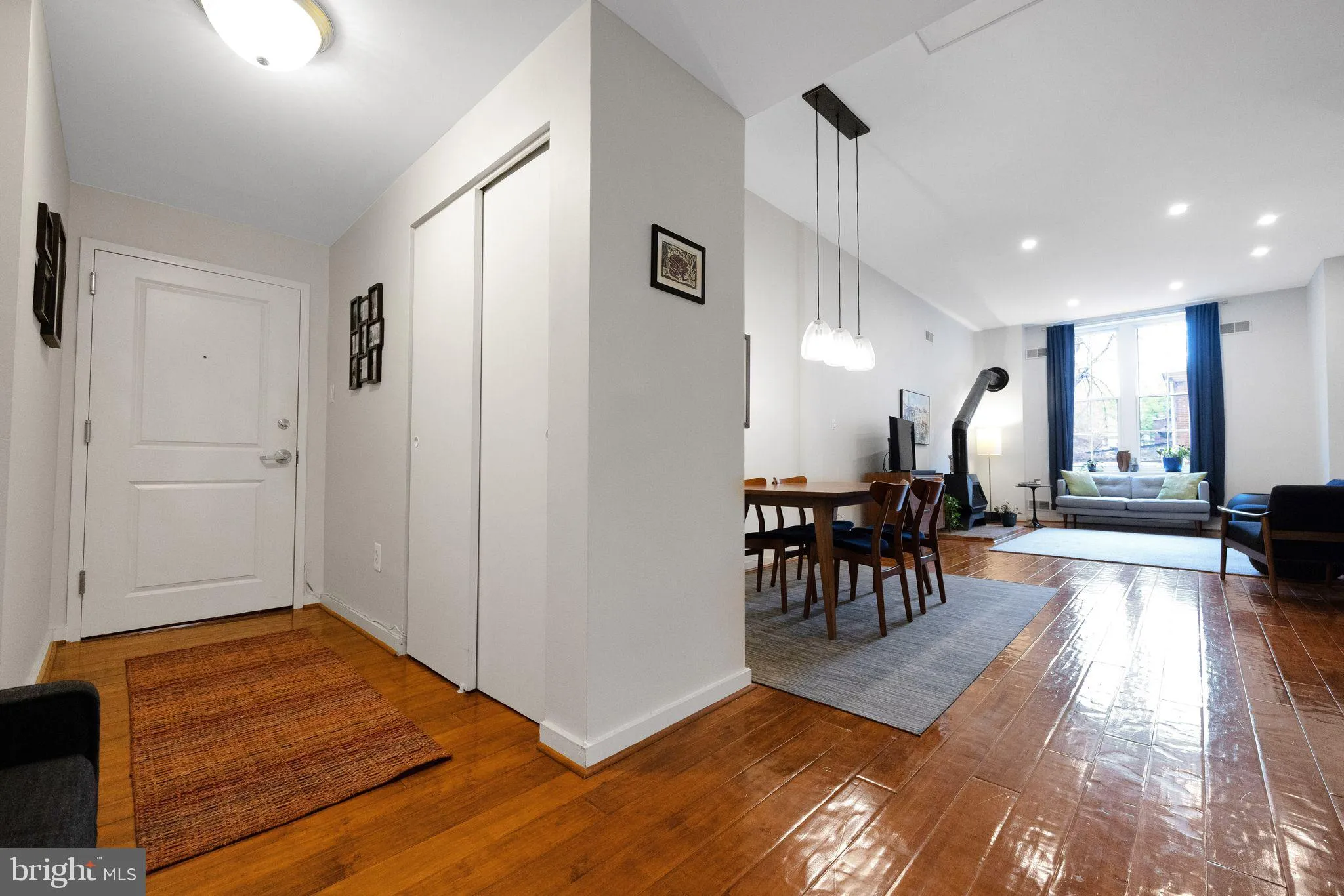 Philadelphia, Pennsylvania 19107, United States, 1 Bedroom Bedrooms, ,1 BathroomBathrooms,Residential,Active,121065