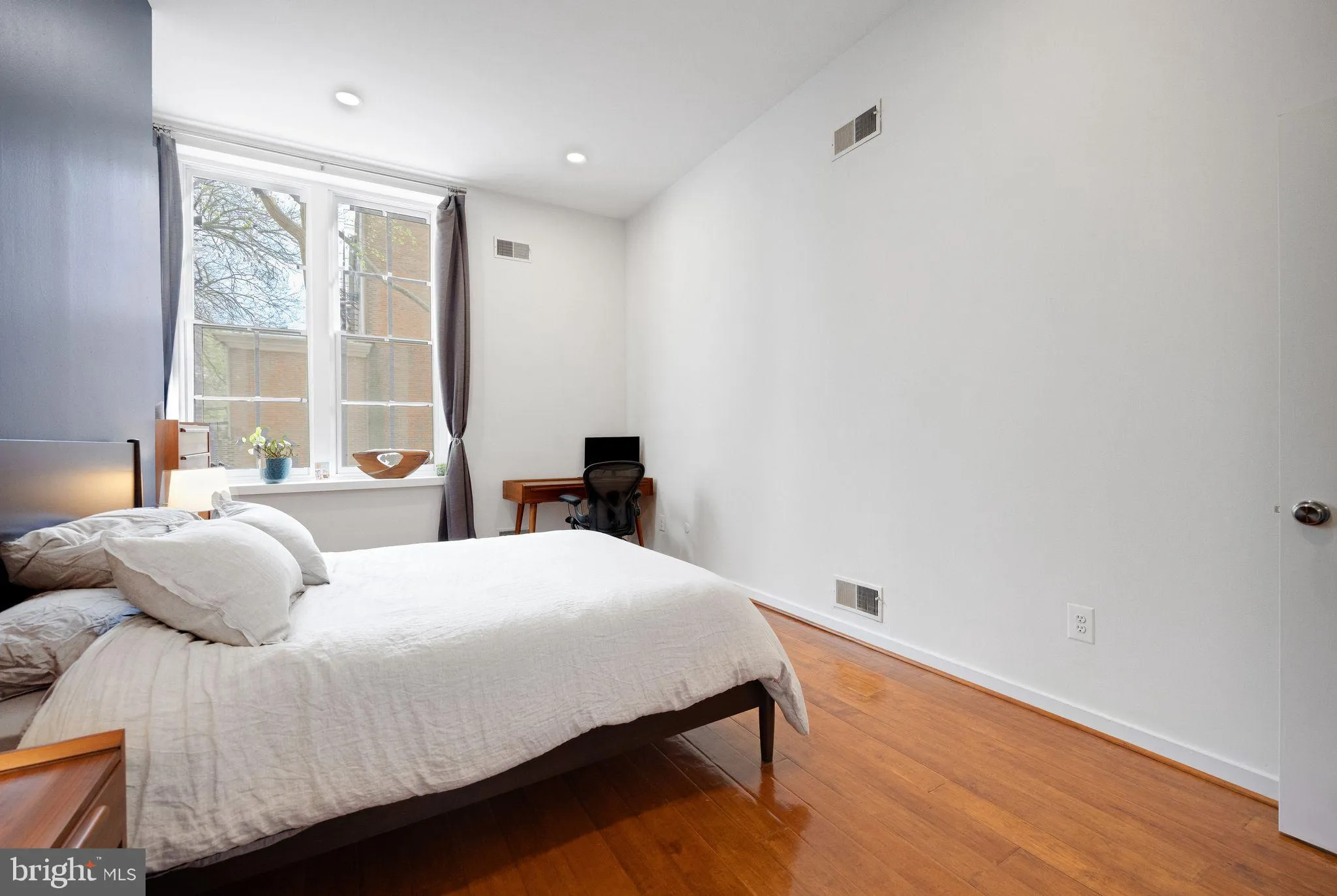 Philadelphia, Pennsylvania 19107, United States, 1 Bedroom Bedrooms, ,1 BathroomBathrooms,Residential,Active,121065