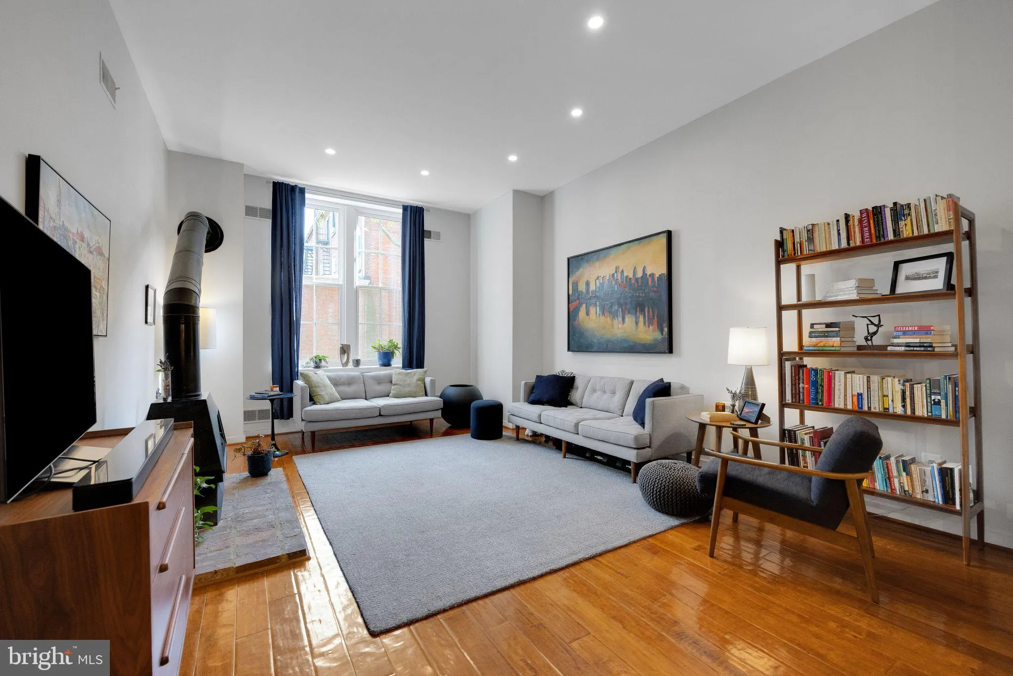 Philadelphia, Pennsylvania 19107, United States, 1 Bedroom Bedrooms, ,1 BathroomBathrooms,Residential,Active,121065