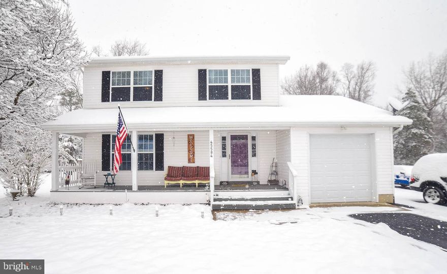 This recently updated home is a must see.  Fresh paint throughout, new flooring, and an awesome back deck.  perfect of entertaining in the fenced in back yard or for relaxing.  Close to everything but has space to socially distance from your neighbors.  This 3 bed 2.5 bath 1 car garage home is ready for YOU!