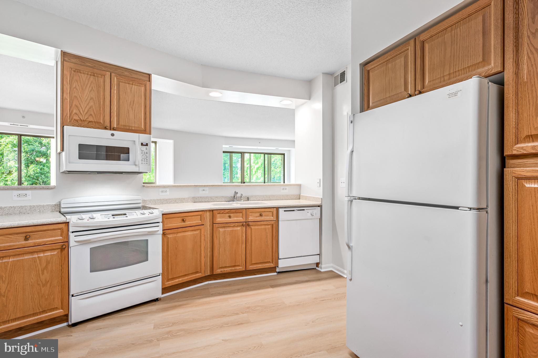 LANSDOWNE WOODS - Residential