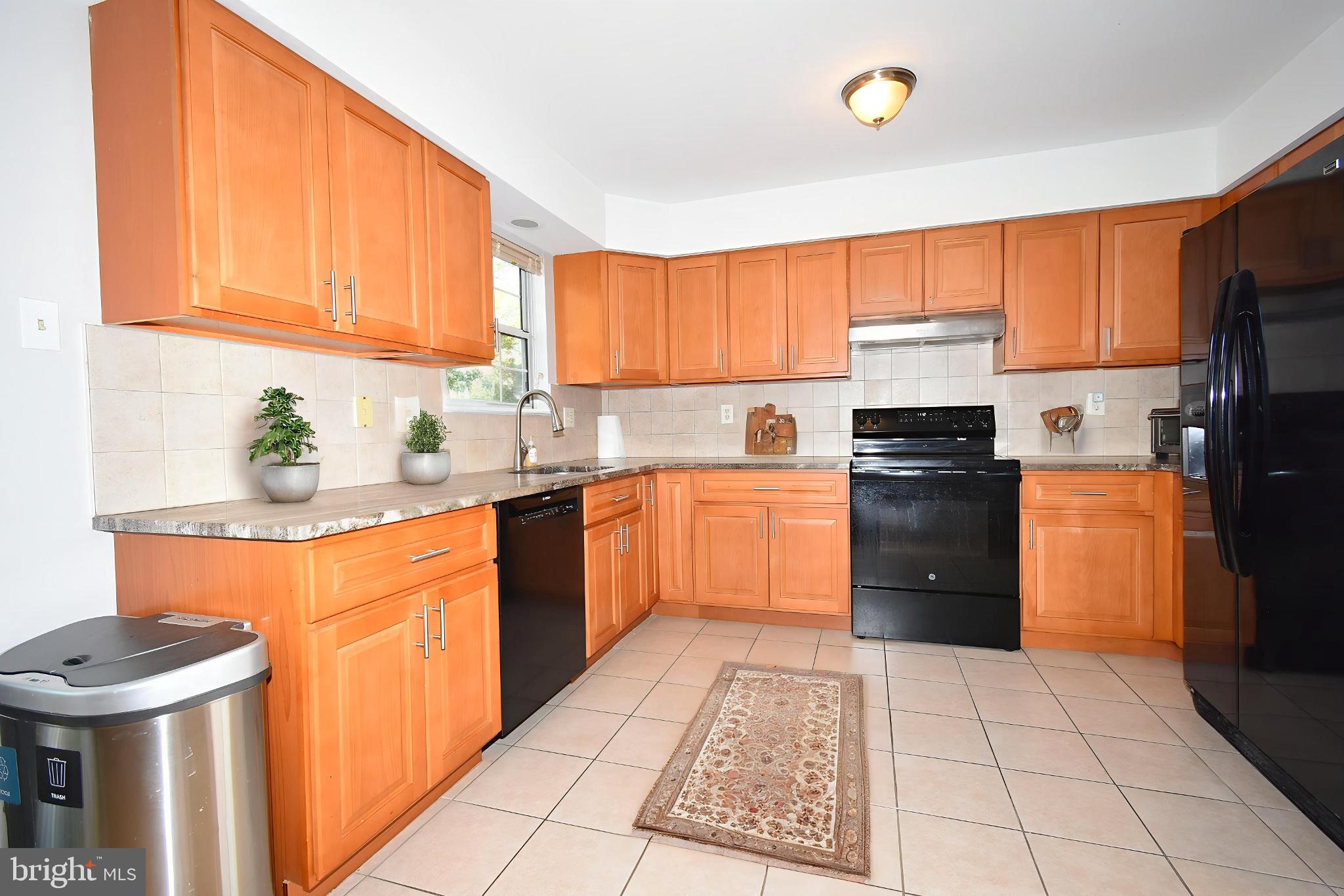 DORSEY SEARCH - Residential Lease