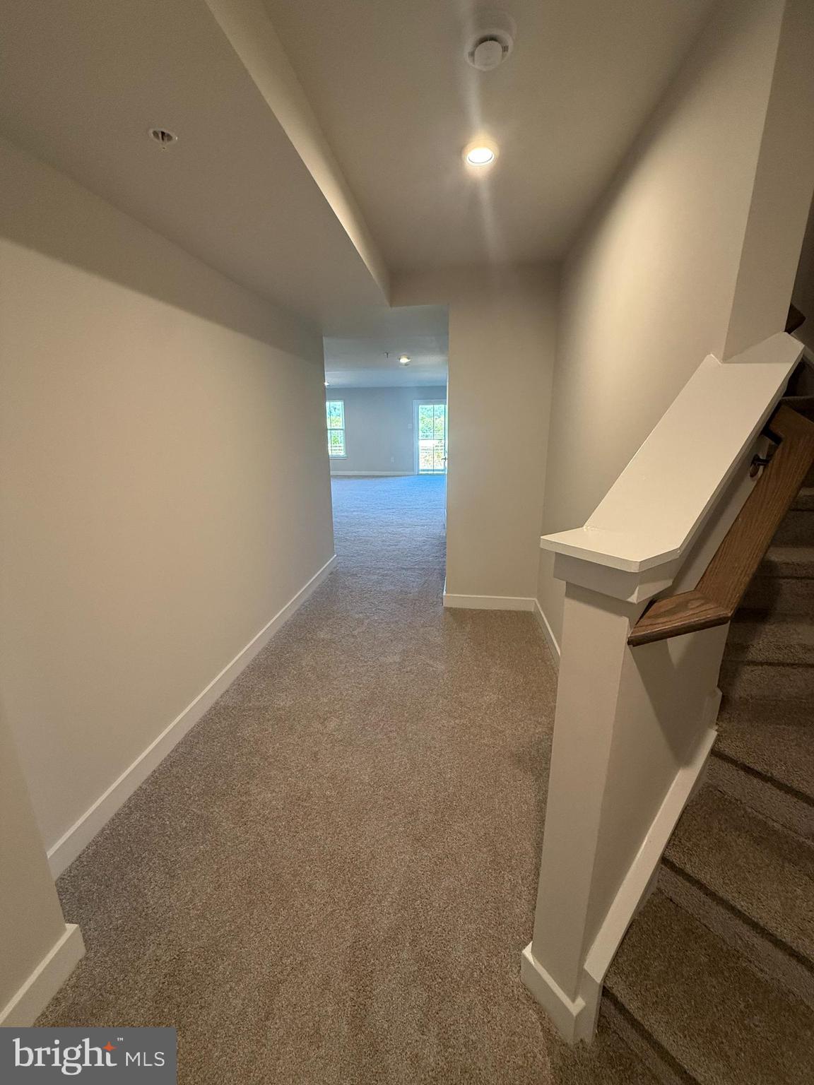 THORNDALE WOODS - Residential Lease