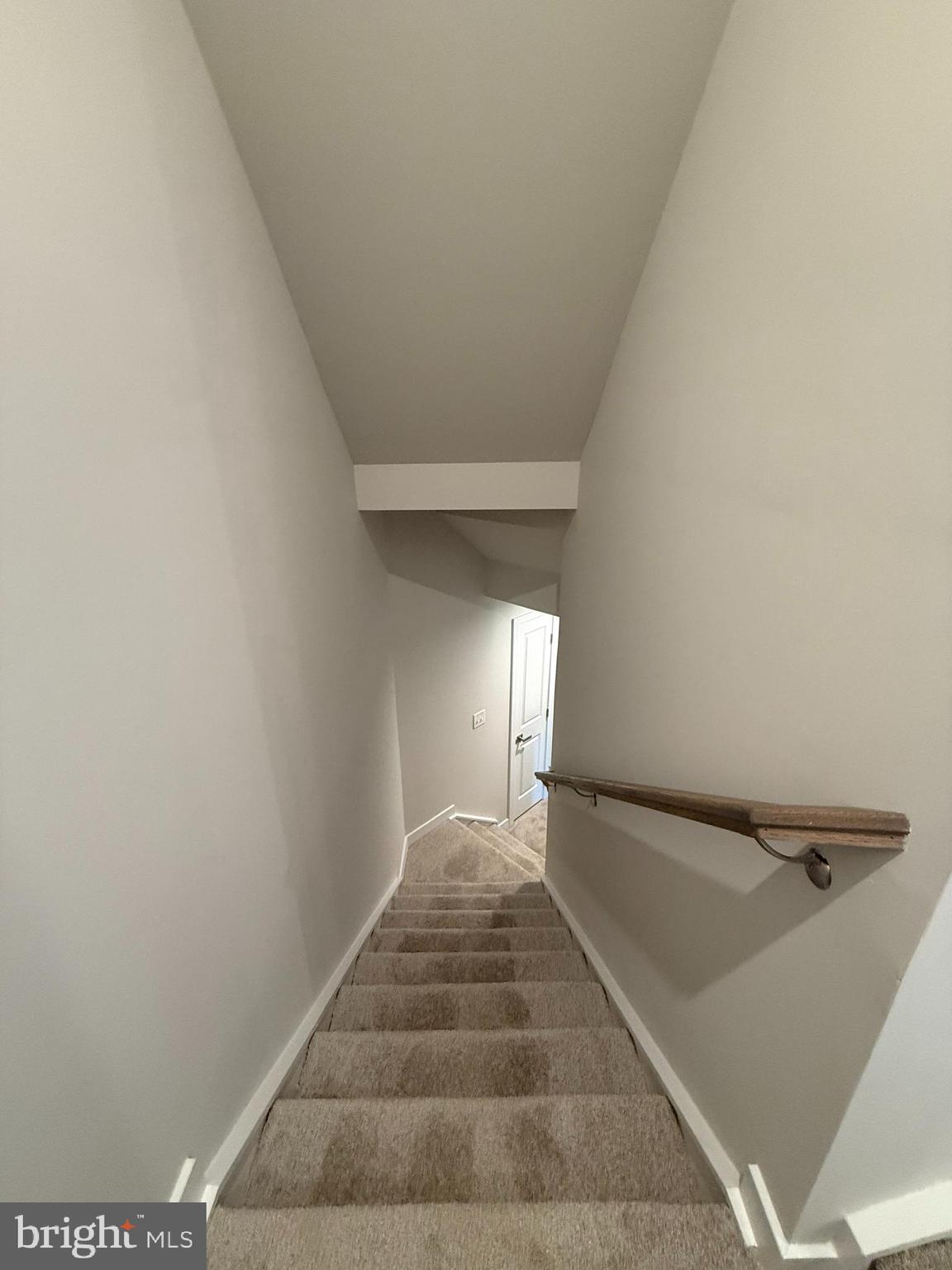 THORNDALE WOODS - Residential Lease