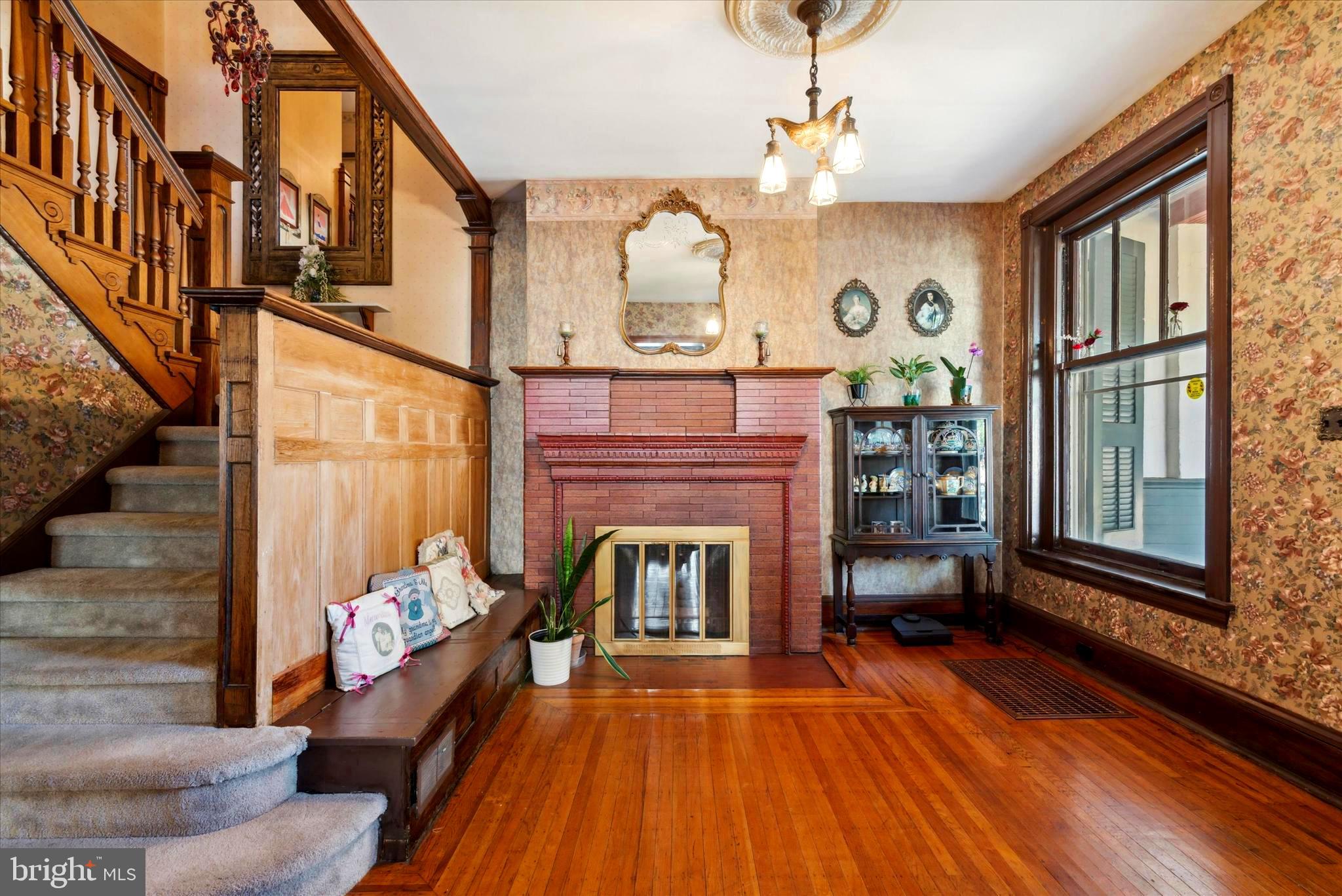 LANSDOWNE - Residential