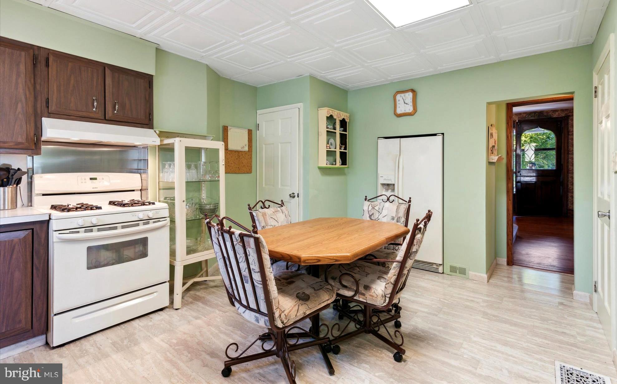 LANSDOWNE - Residential