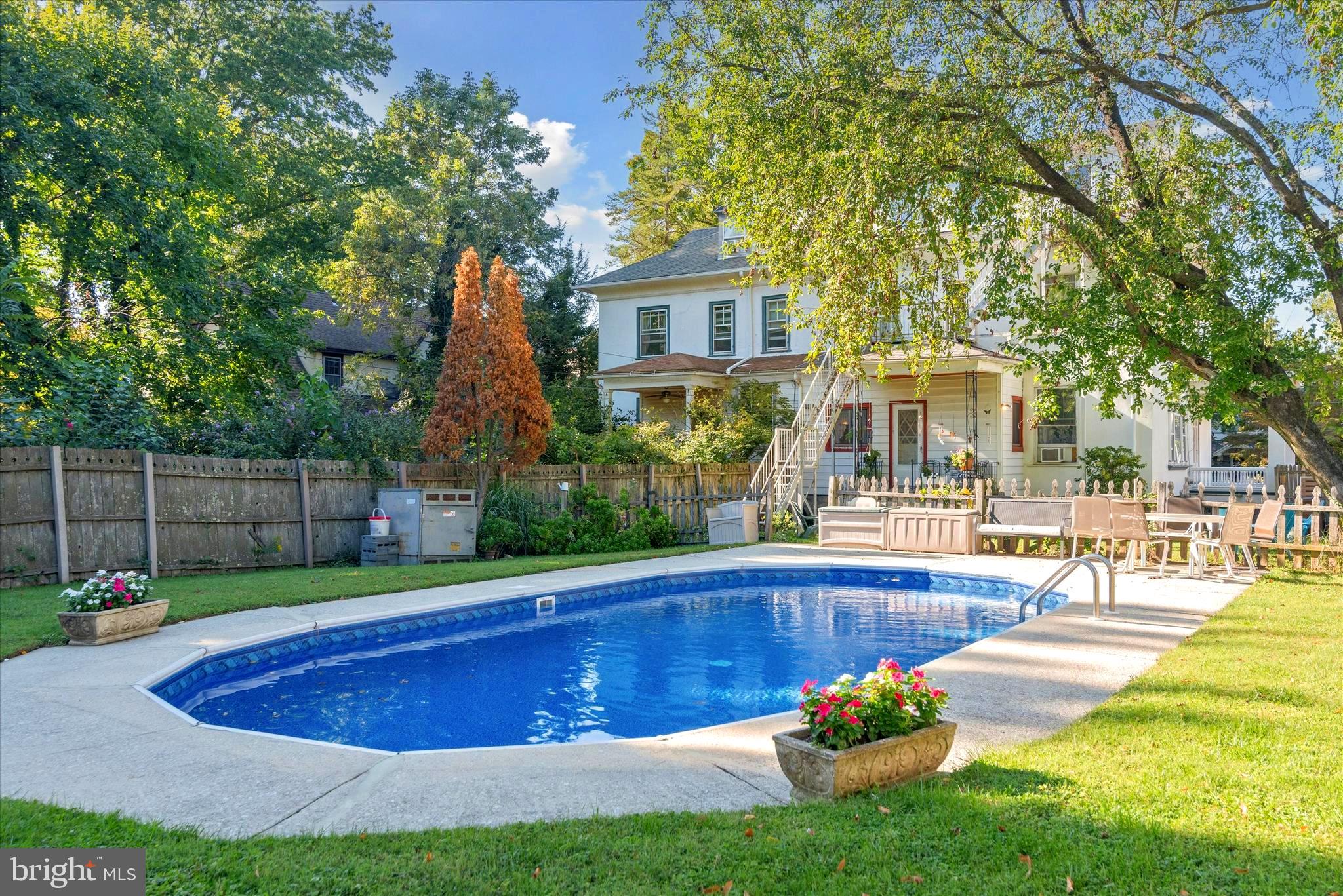 LANSDOWNE - Residential