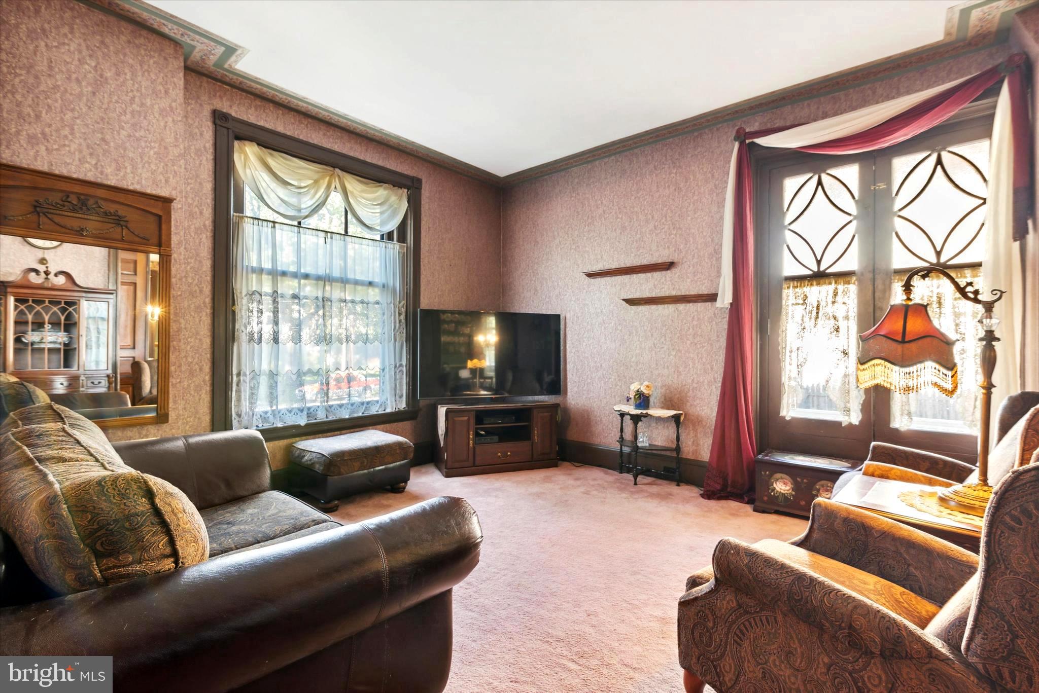 LANSDOWNE - Residential