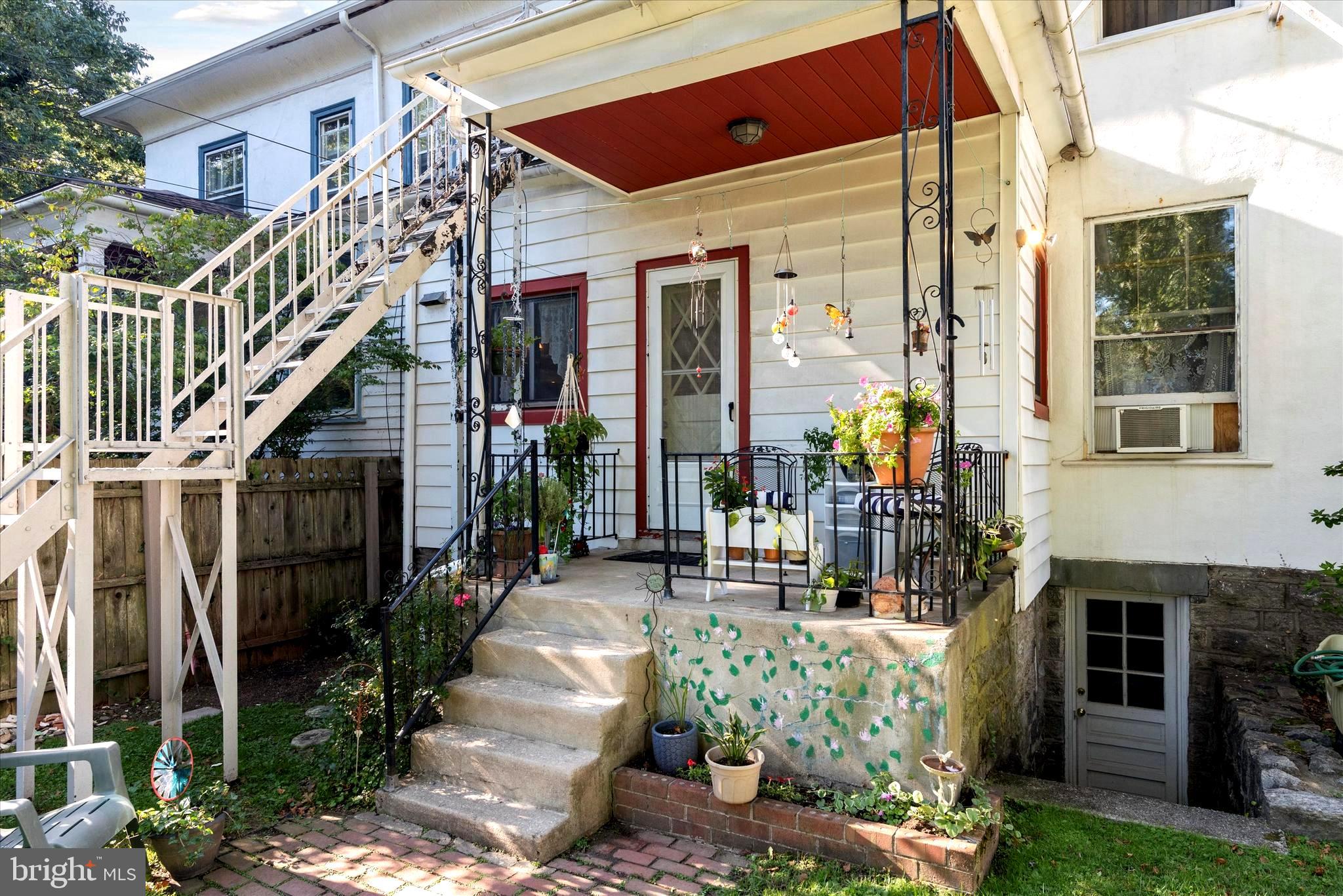 LANSDOWNE - Residential