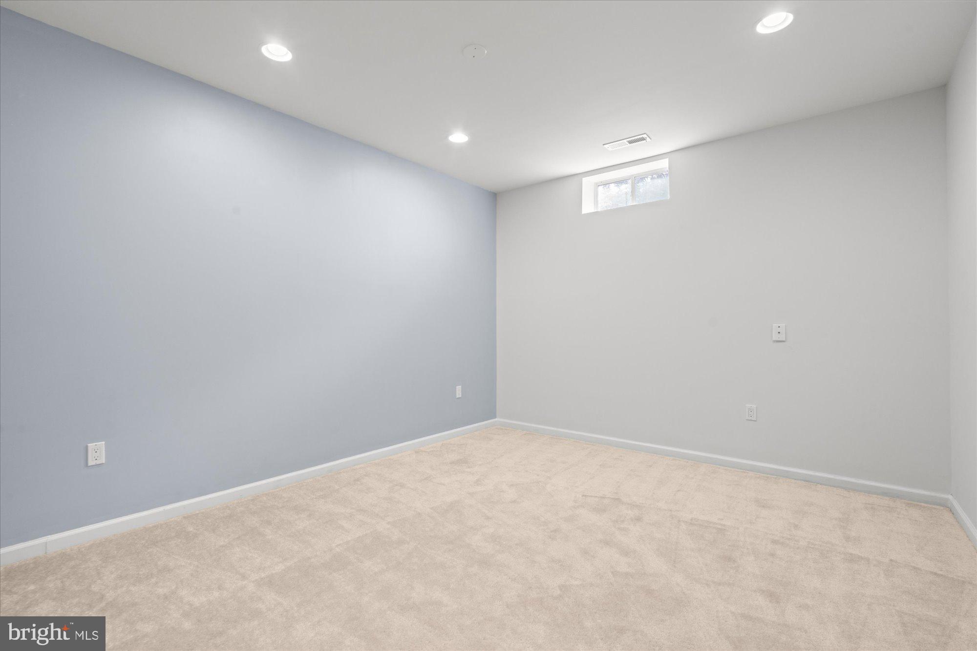 LAKES AT BELLE TERRA - Residential