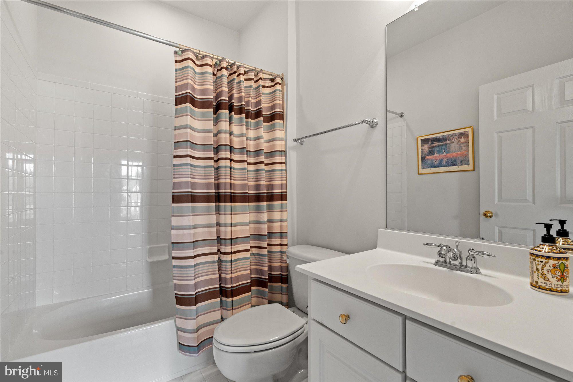 LAKES AT BELLE TERRA - Residential