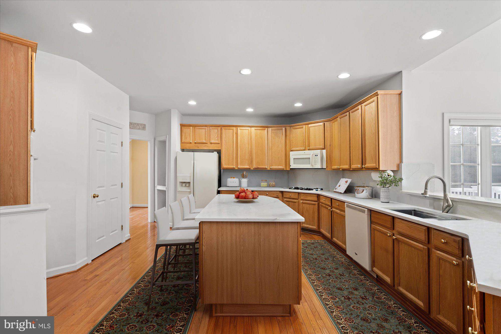 LAKES AT BELLE TERRA - Residential