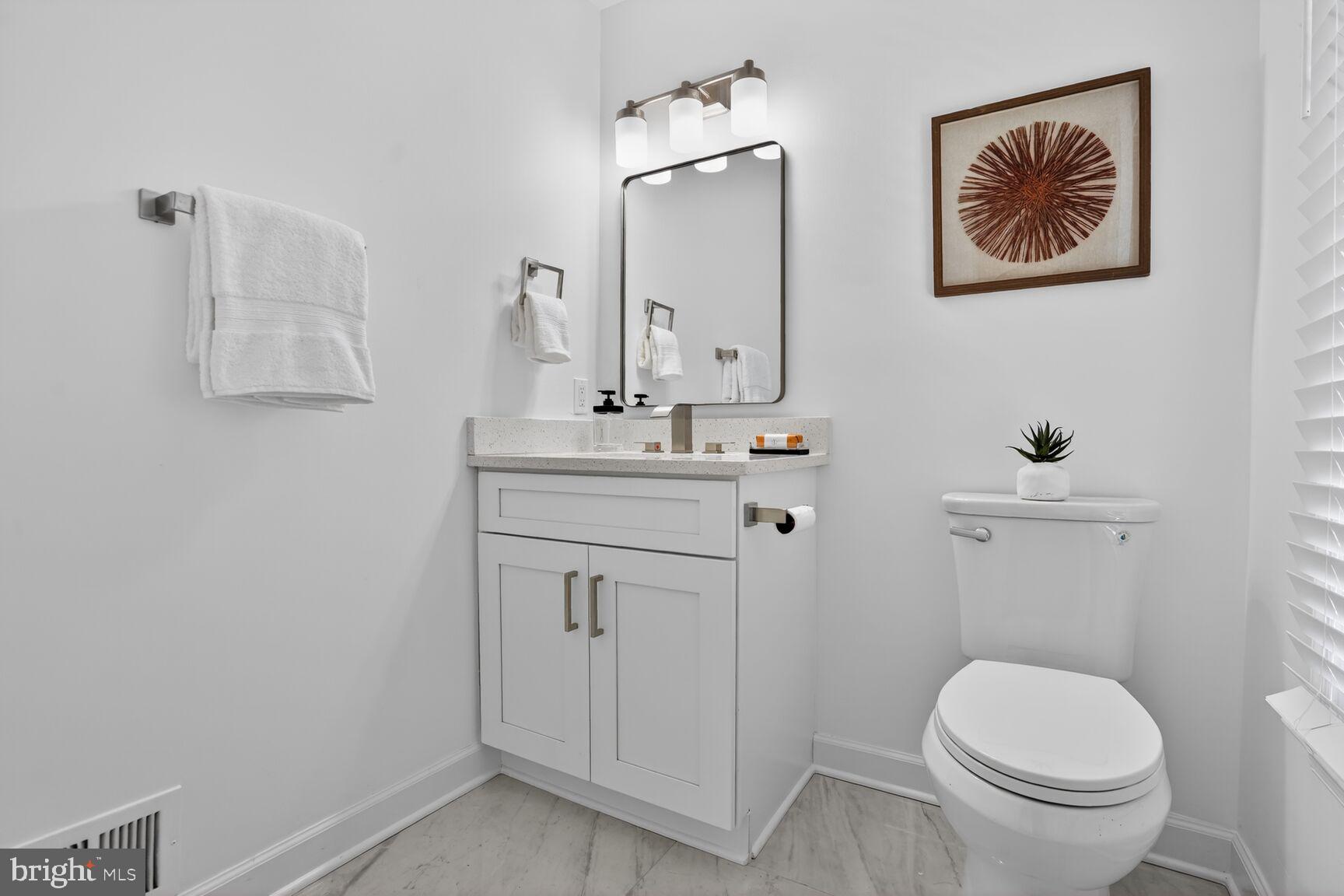 BELLE POND FARM - Residential