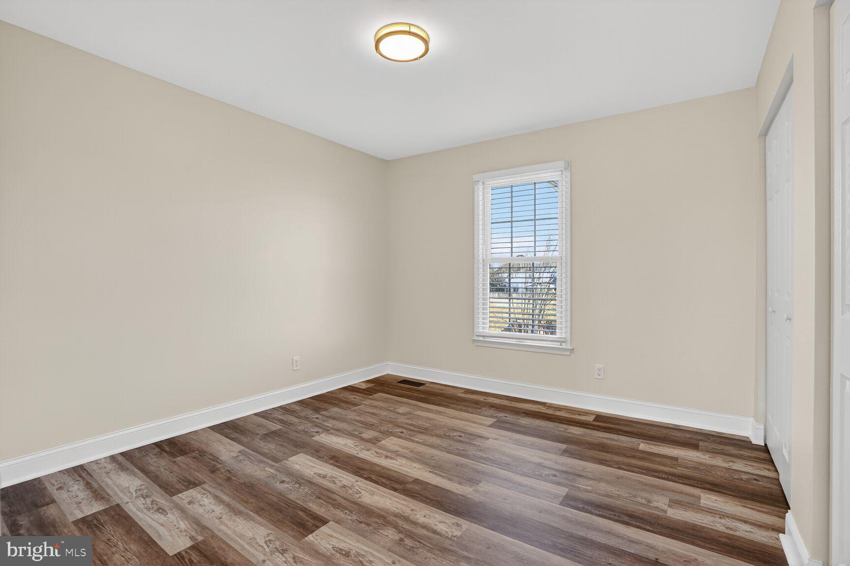 BELLE POND FARM - Residential