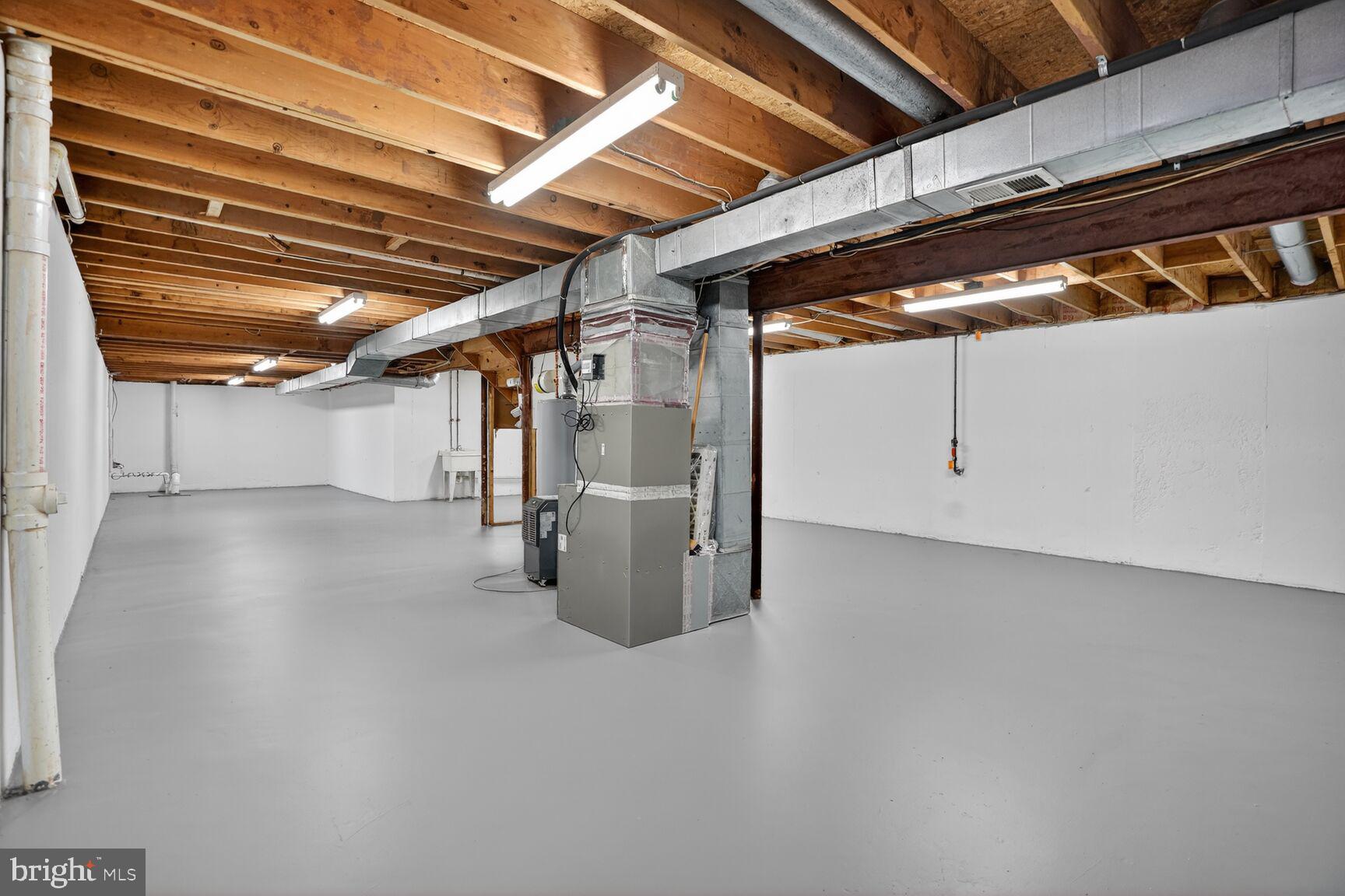 BELLE POND FARM - Residential