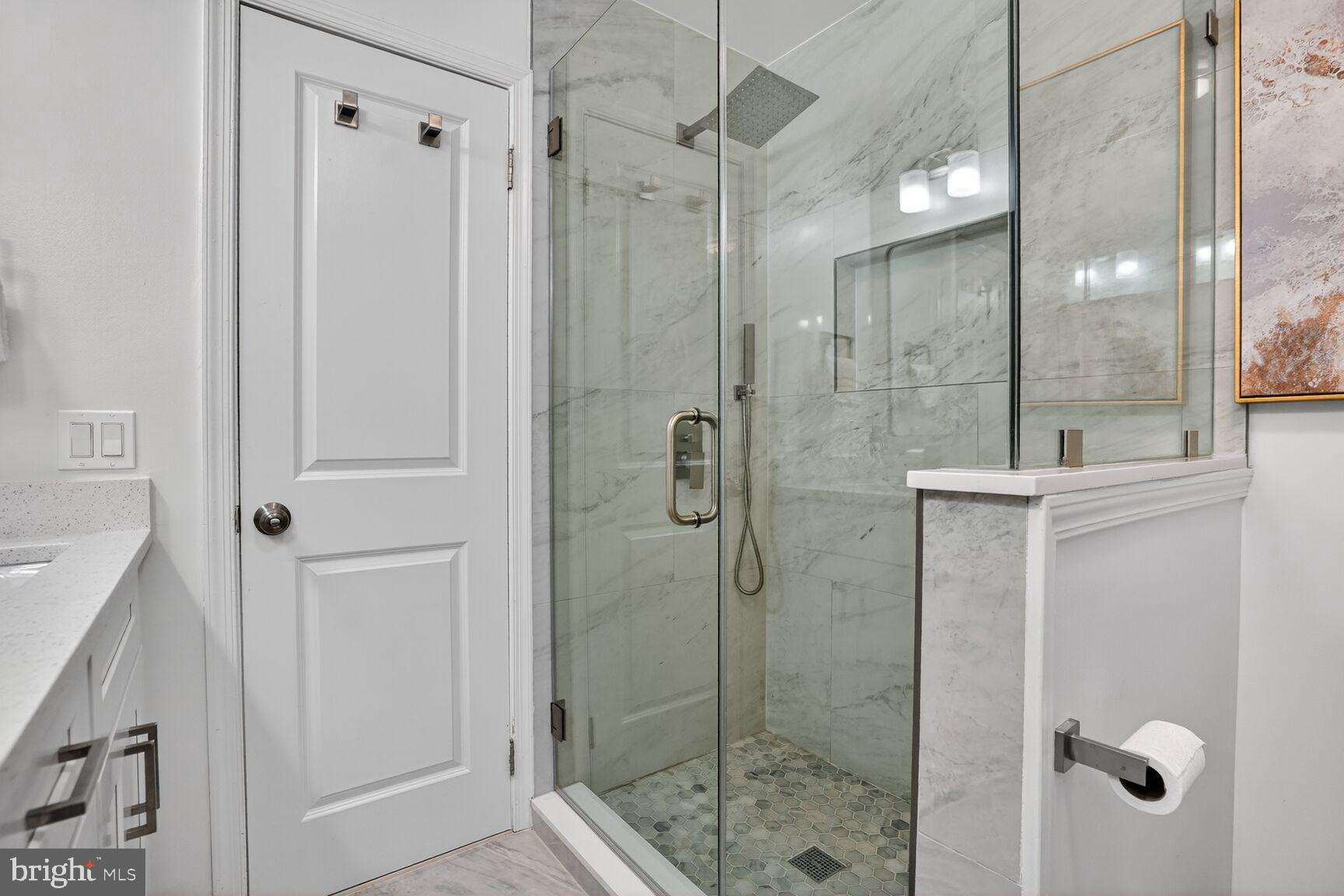 BELLE POND FARM - Residential