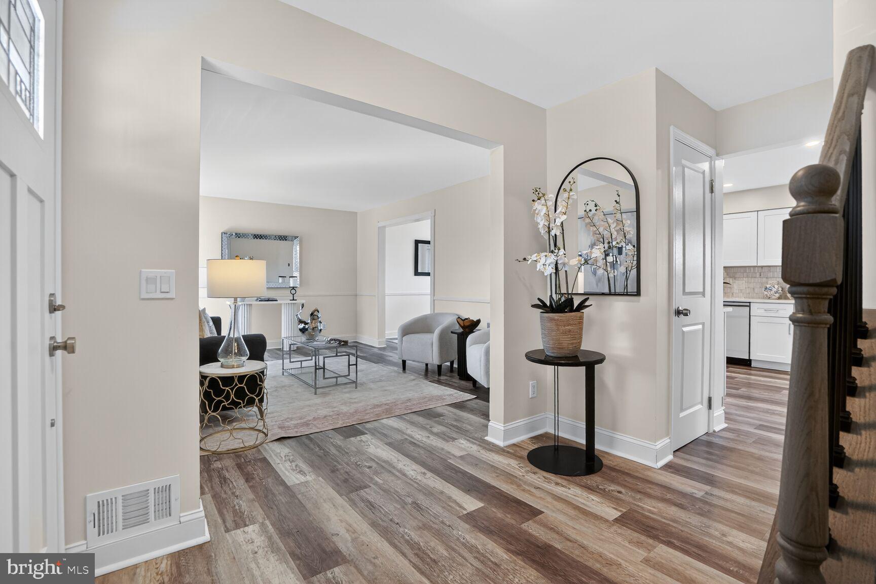 5502 BUGGY WHIP DRIVE