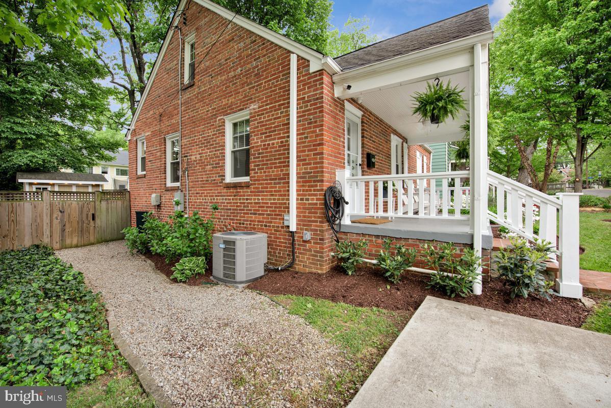 4205 LONGFELLOW STREET