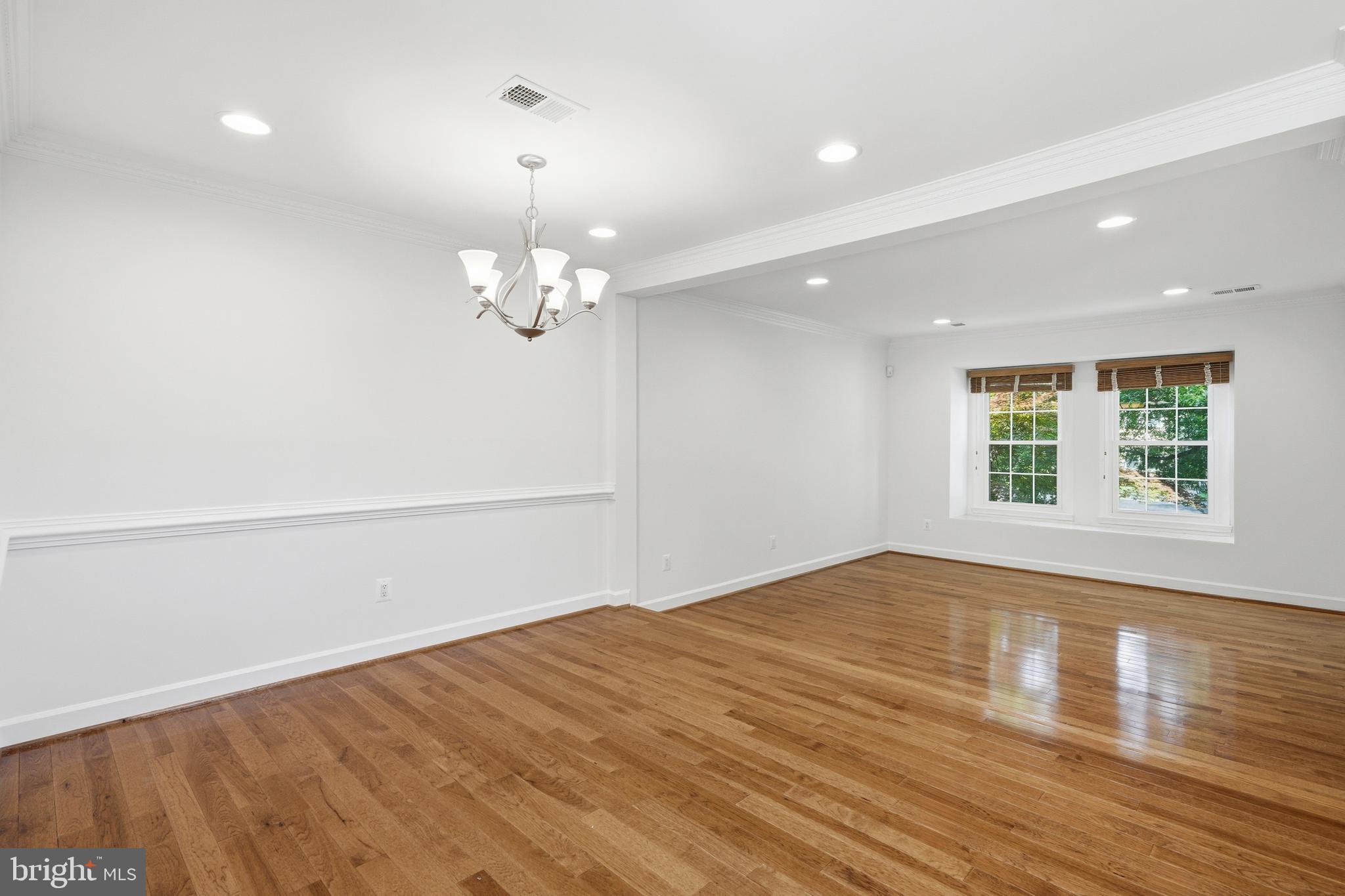 3911 GREEN LOOK COURT