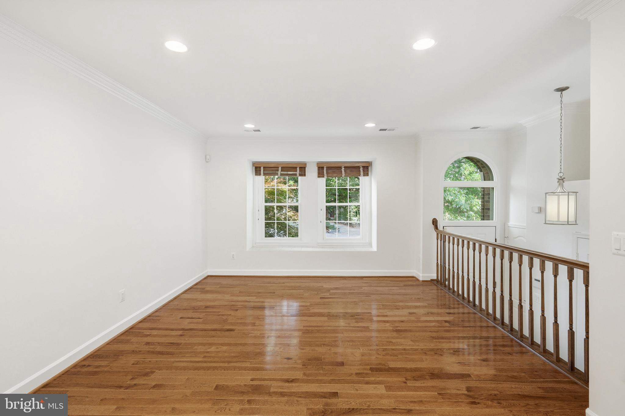 3911 GREEN LOOK COURT