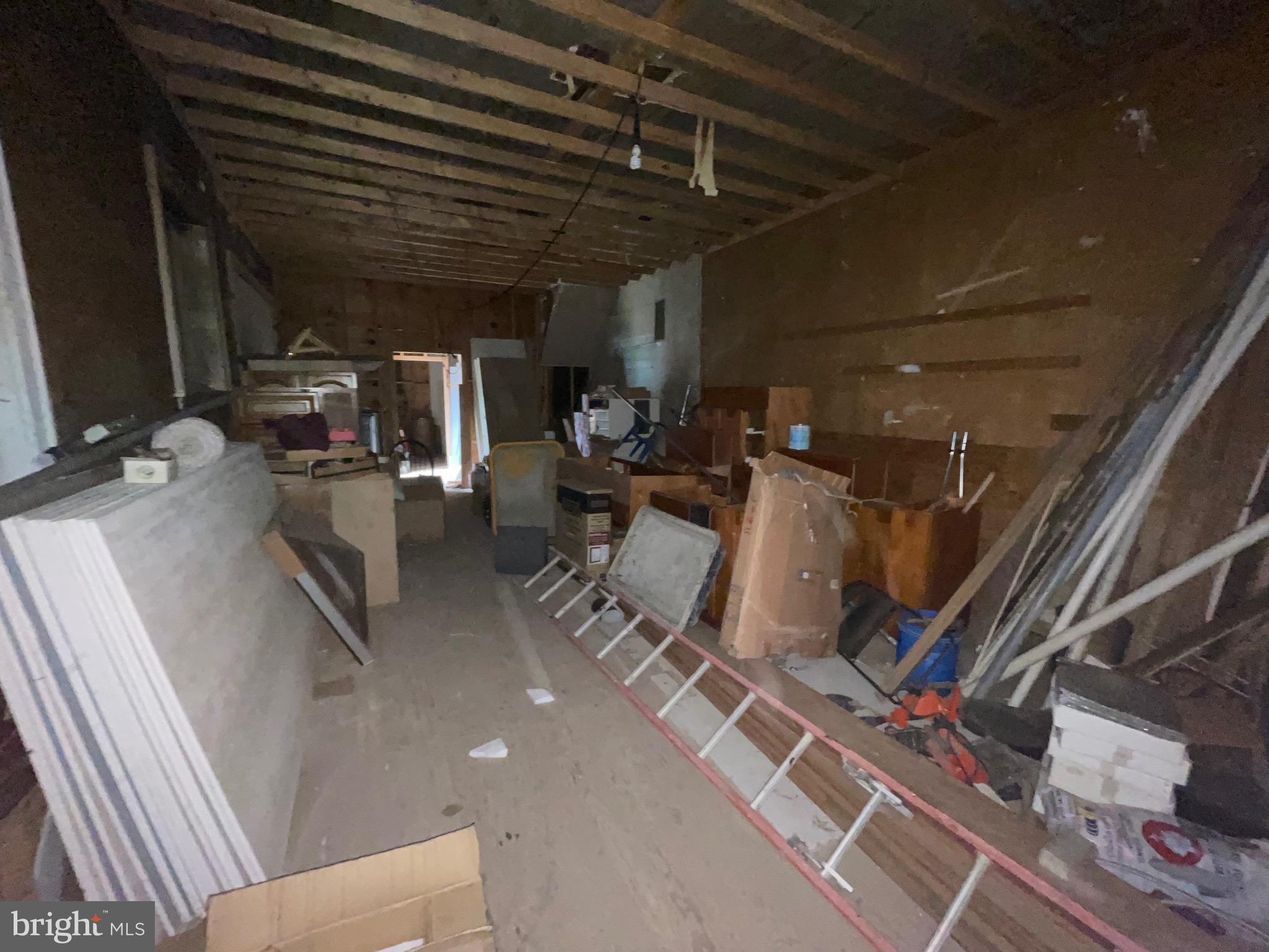 KINGSESSING - Commercial Sale