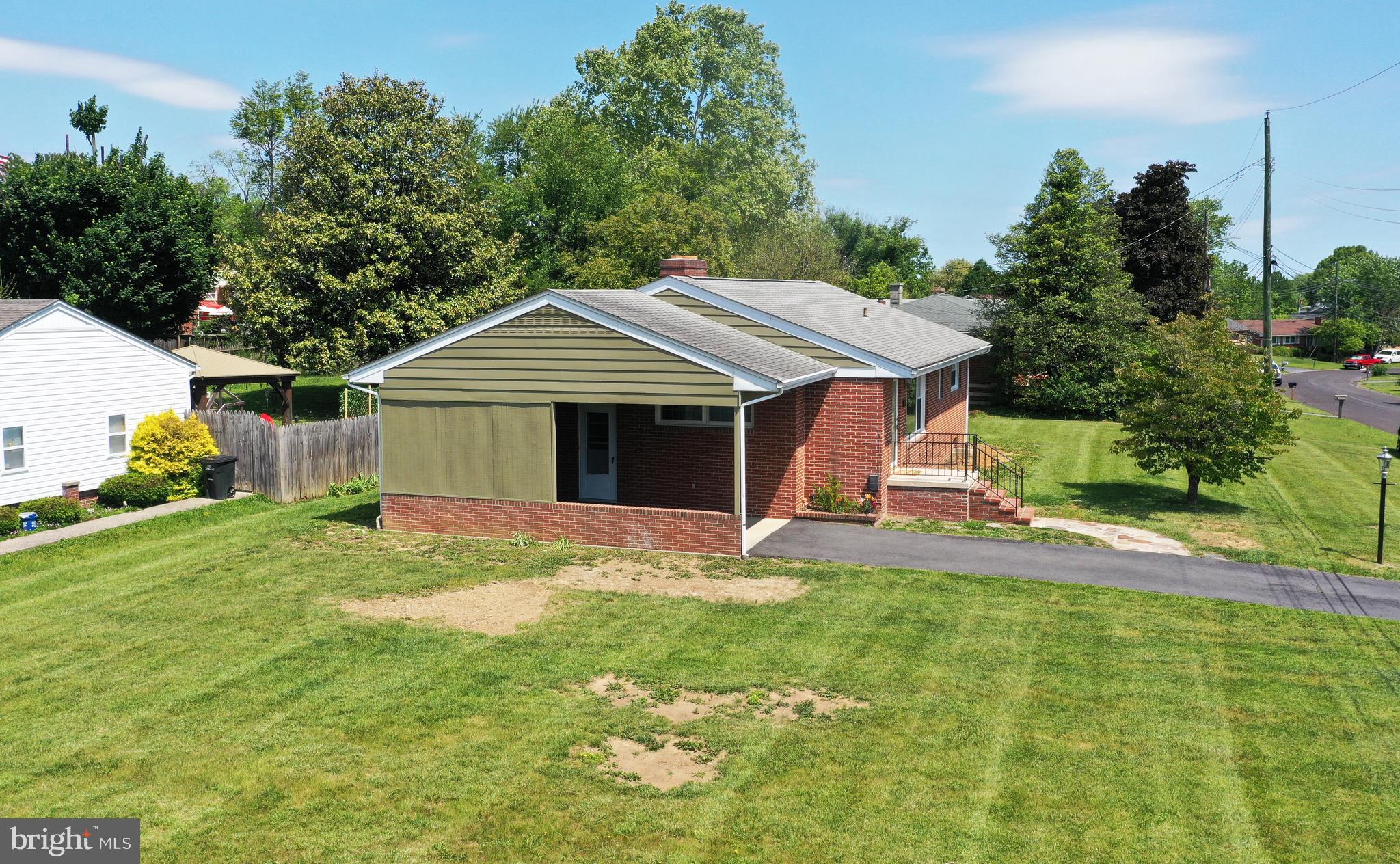 437 BEECHCROFT ROAD