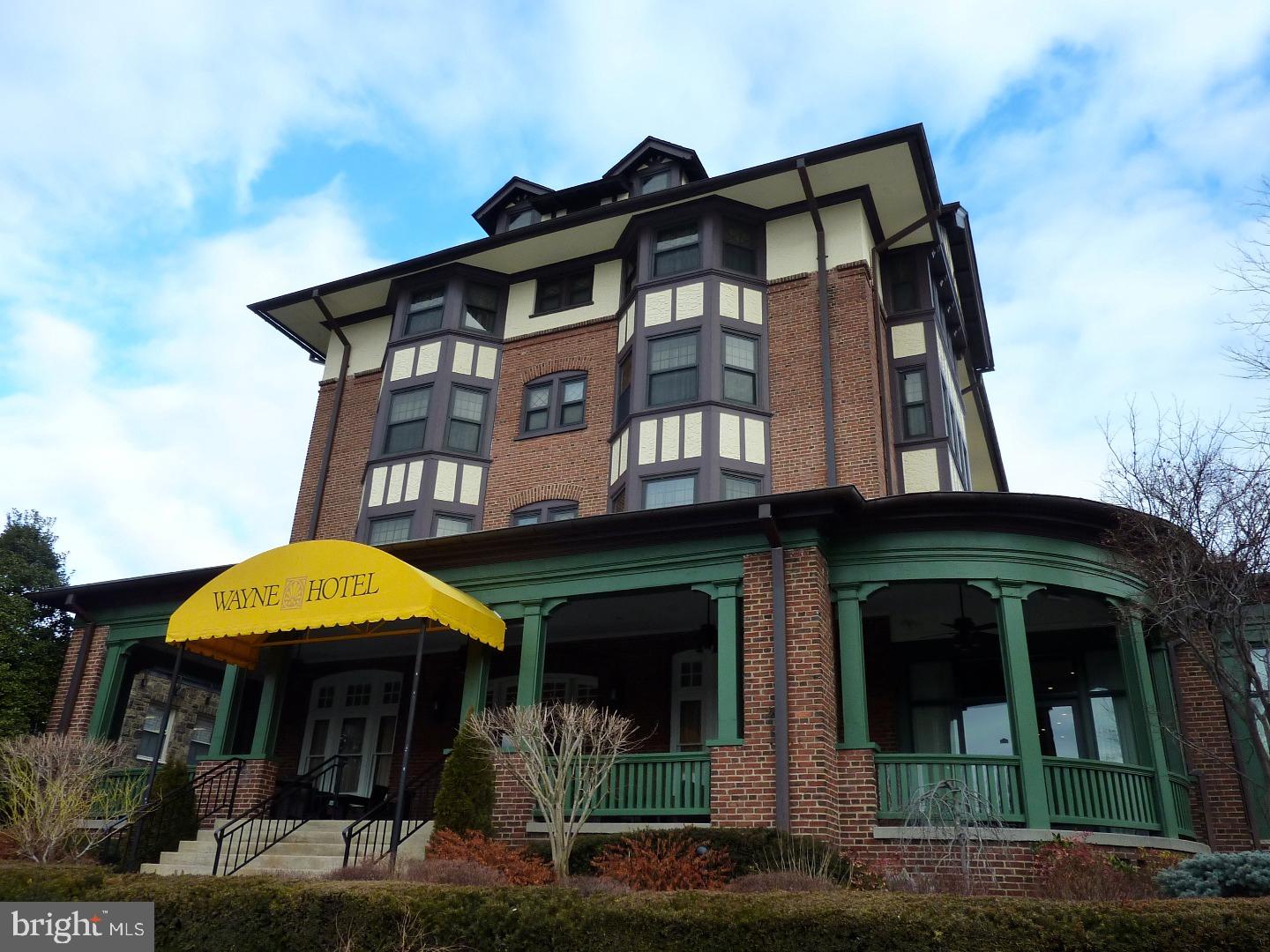 SOUTH WAYNE - Residential