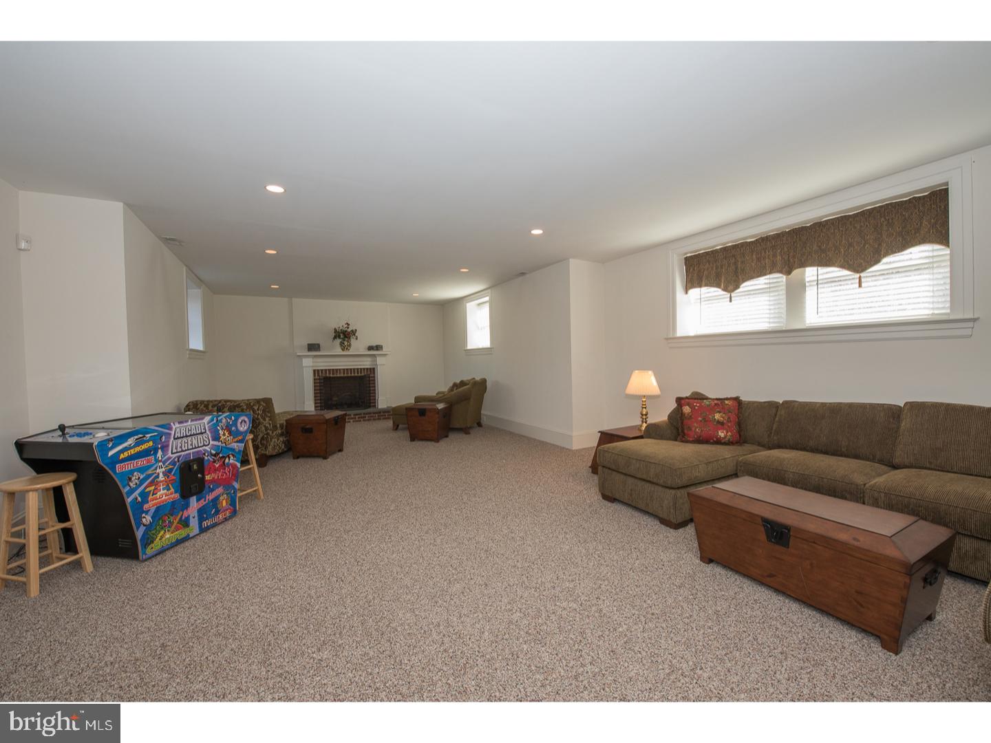 SOUTH WAYNE - Residential