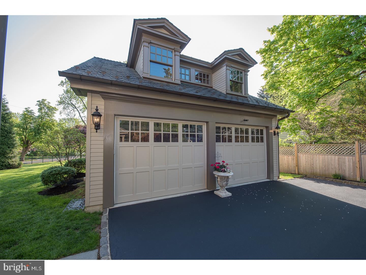 SOUTH WAYNE - Residential