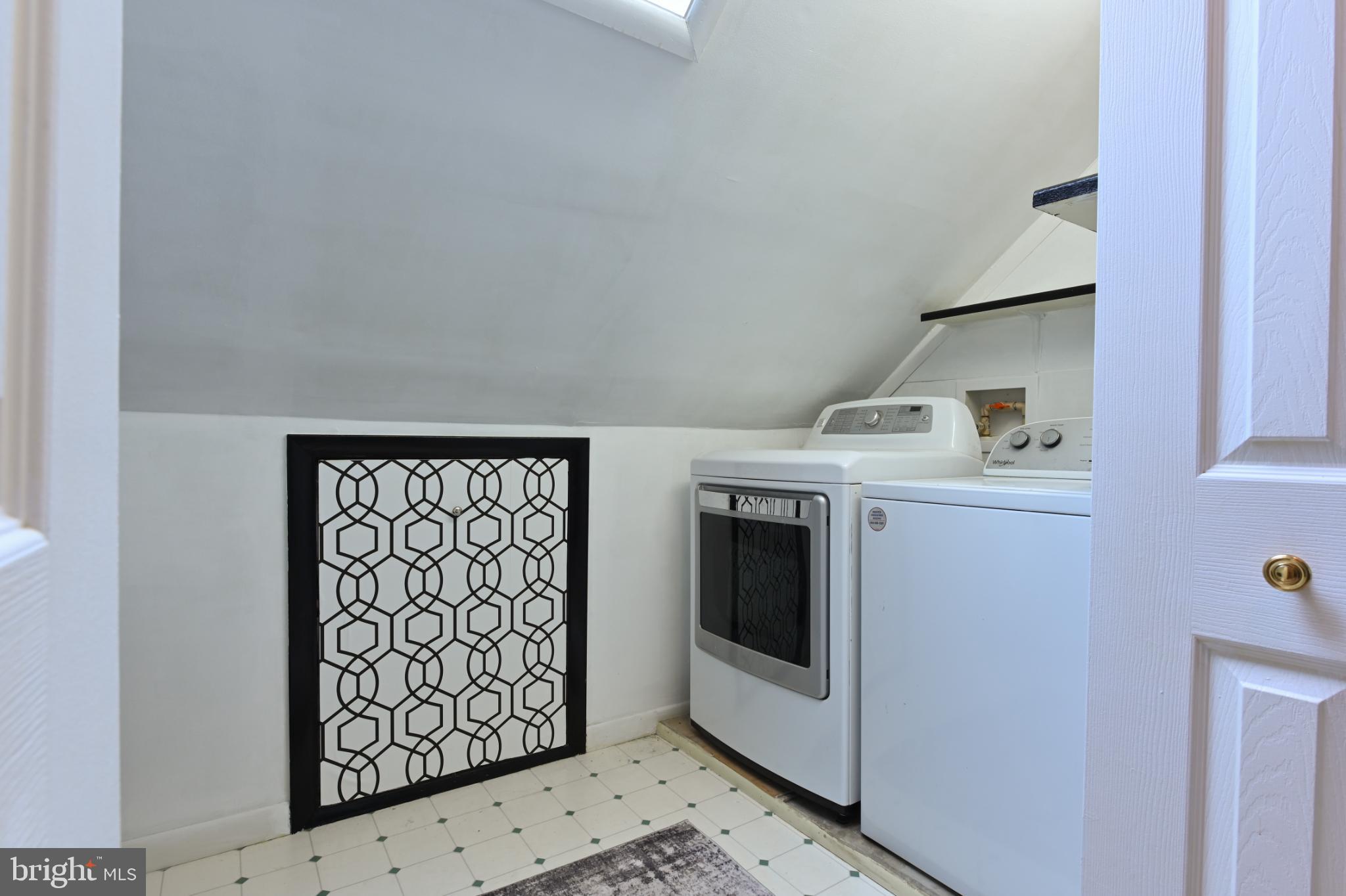 ARCADIA SHORES - Residential