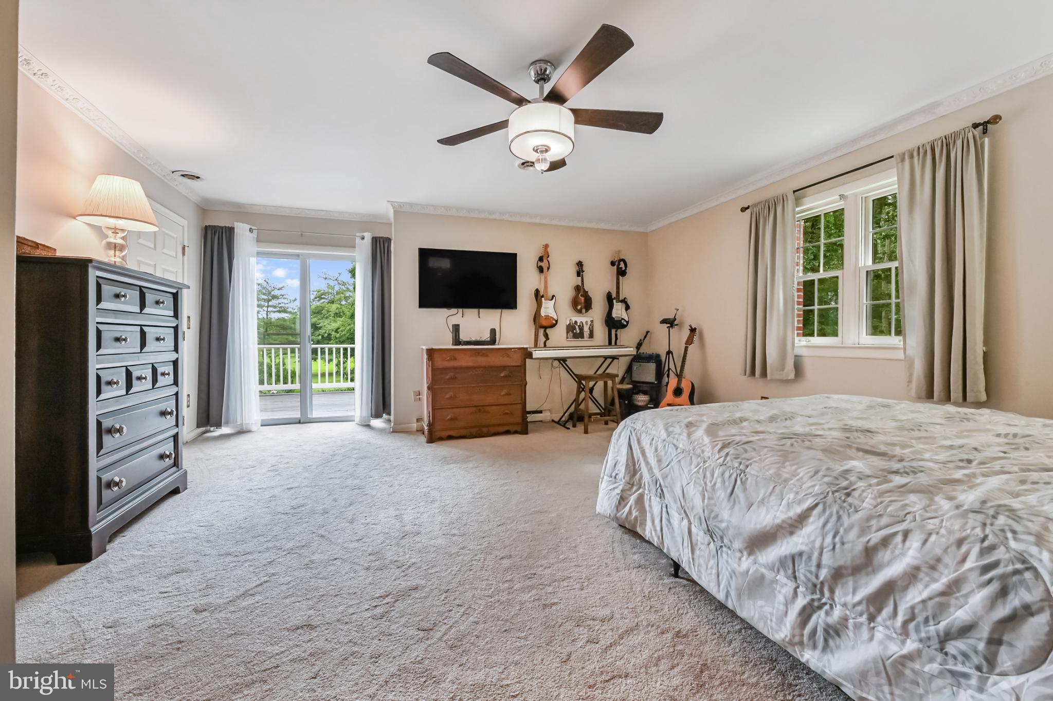 ARCADIA SHORES - Residential