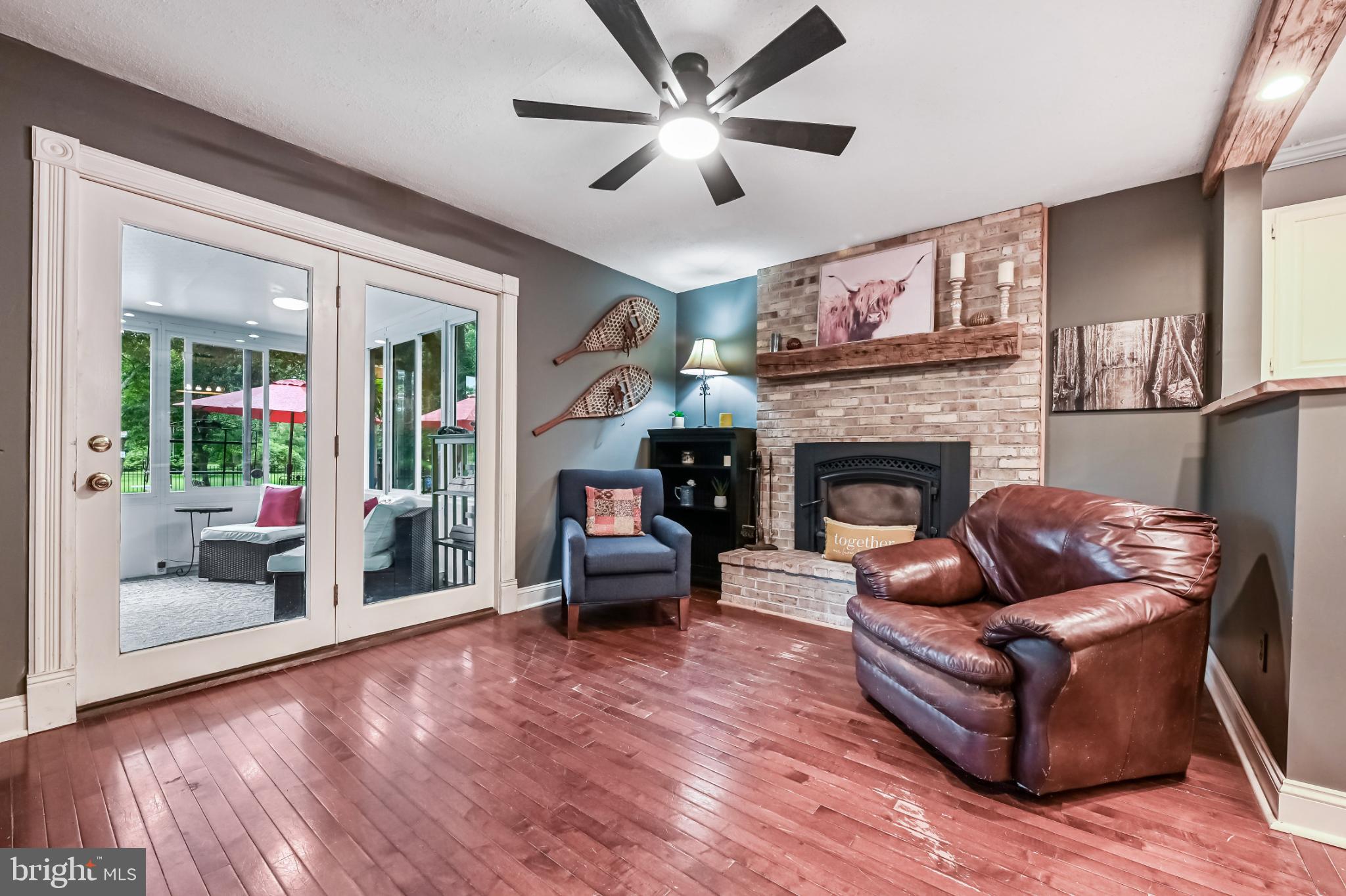 ARCADIA SHORES - Residential