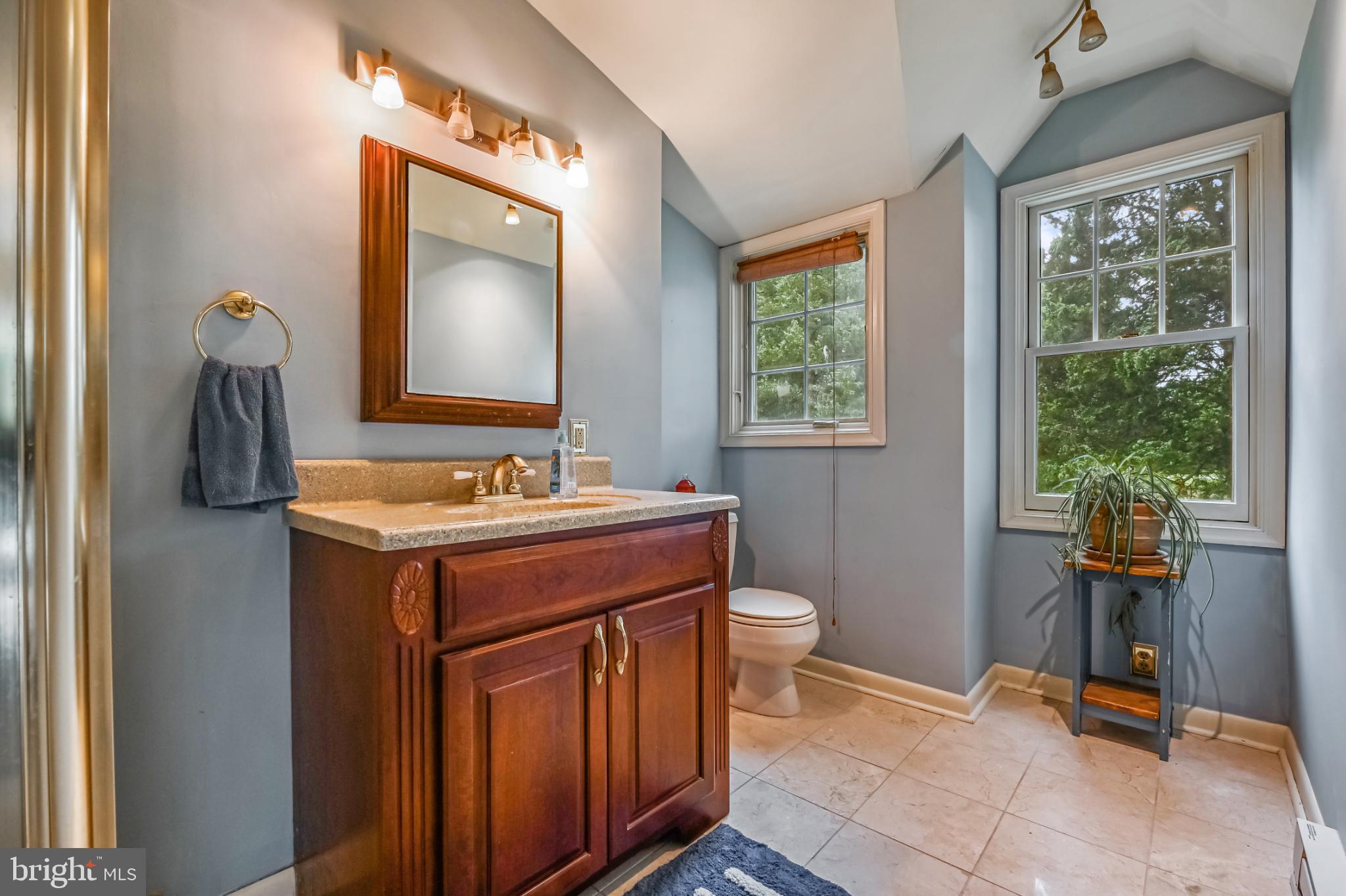 ARCADIA SHORES - Residential