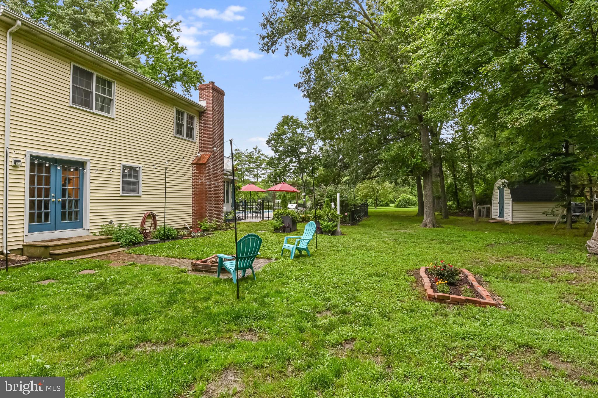 ARCADIA SHORES - Residential