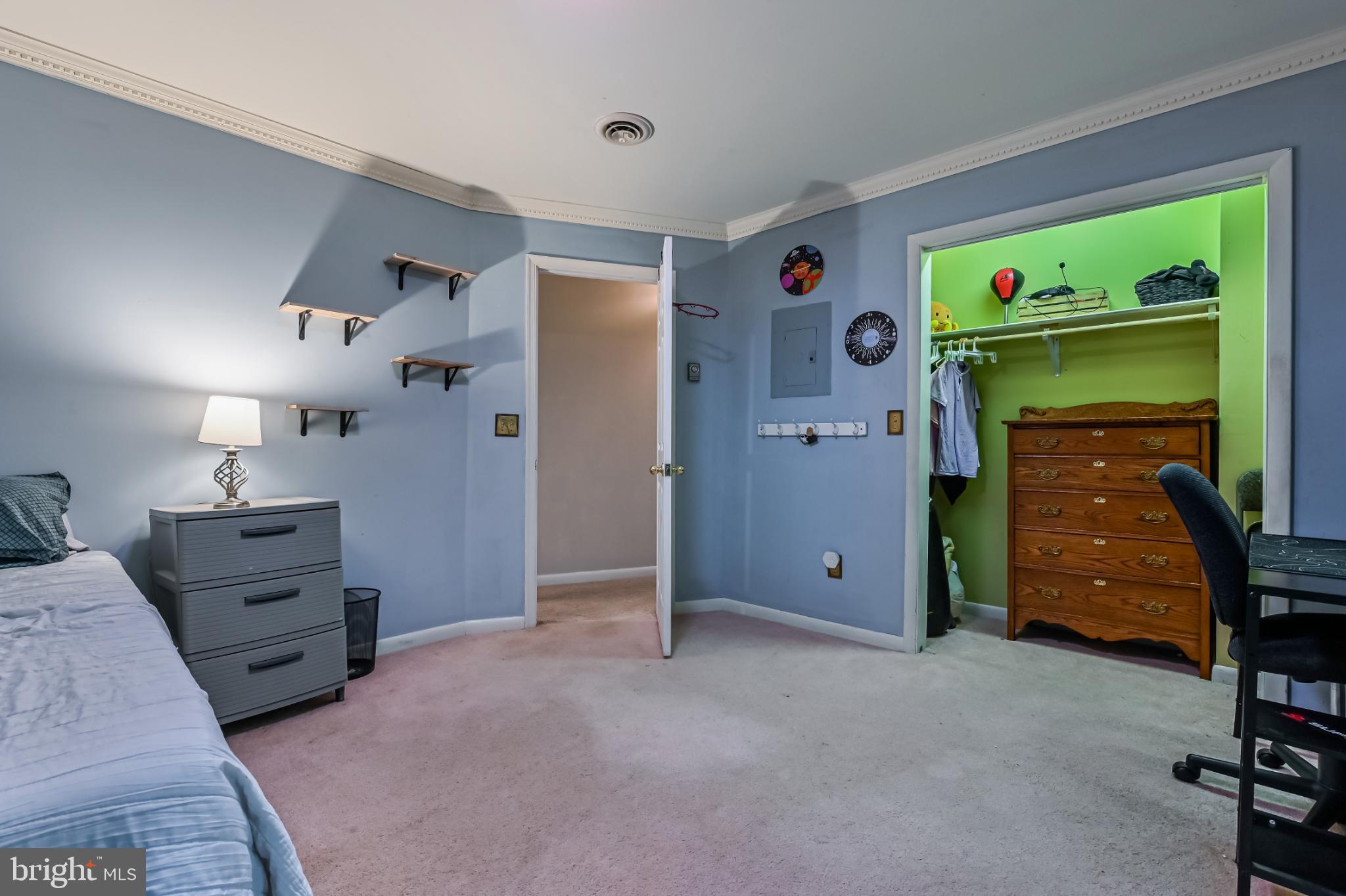 ARCADIA SHORES - Residential