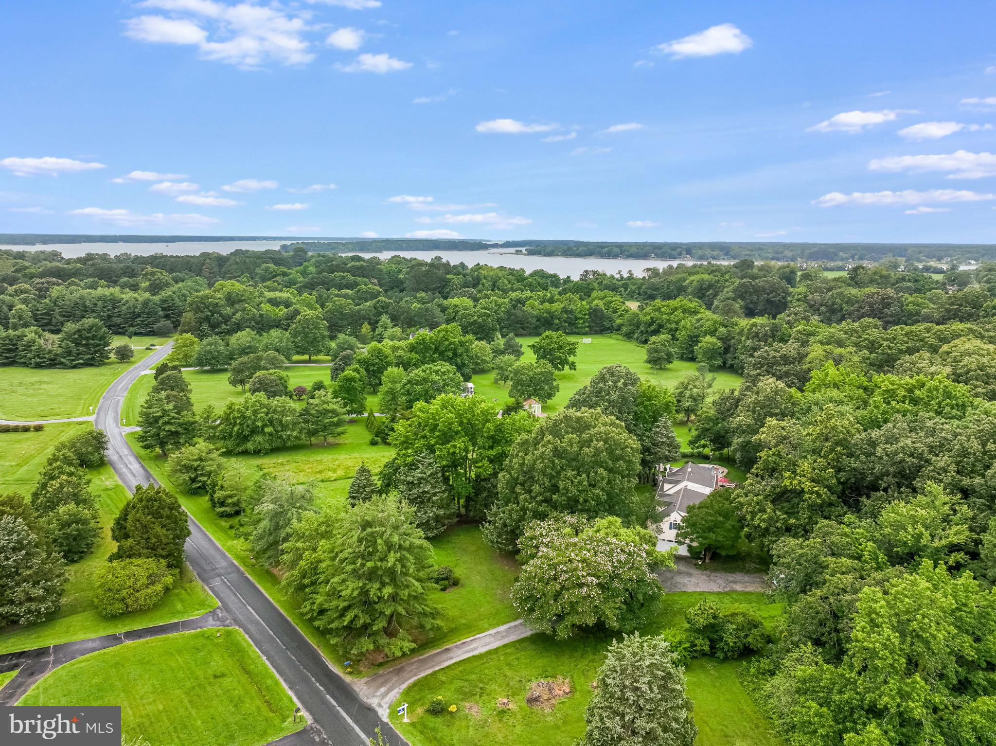 ARCADIA SHORES - Residential